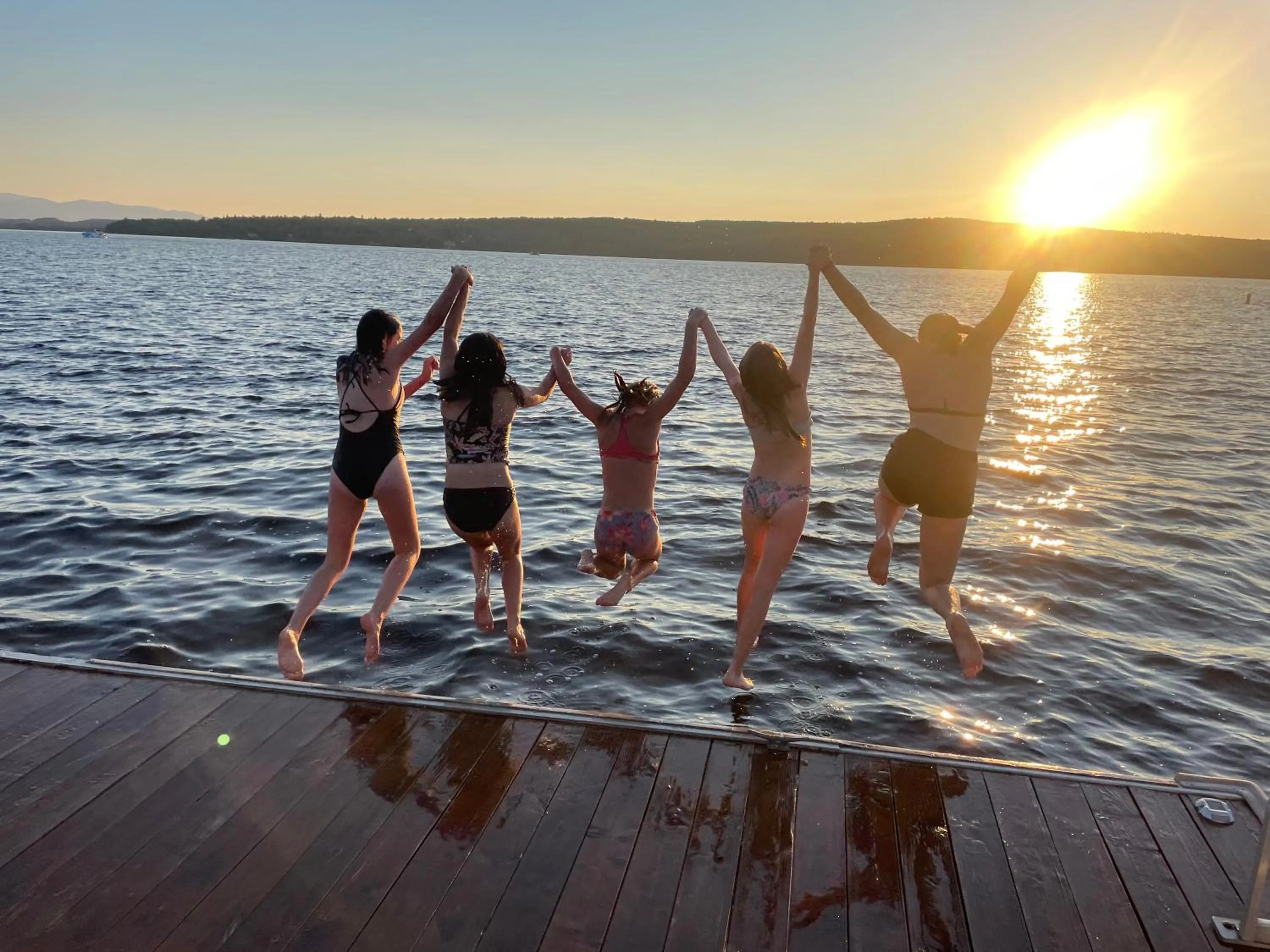 People in Auberge et Chalets sur le Lac