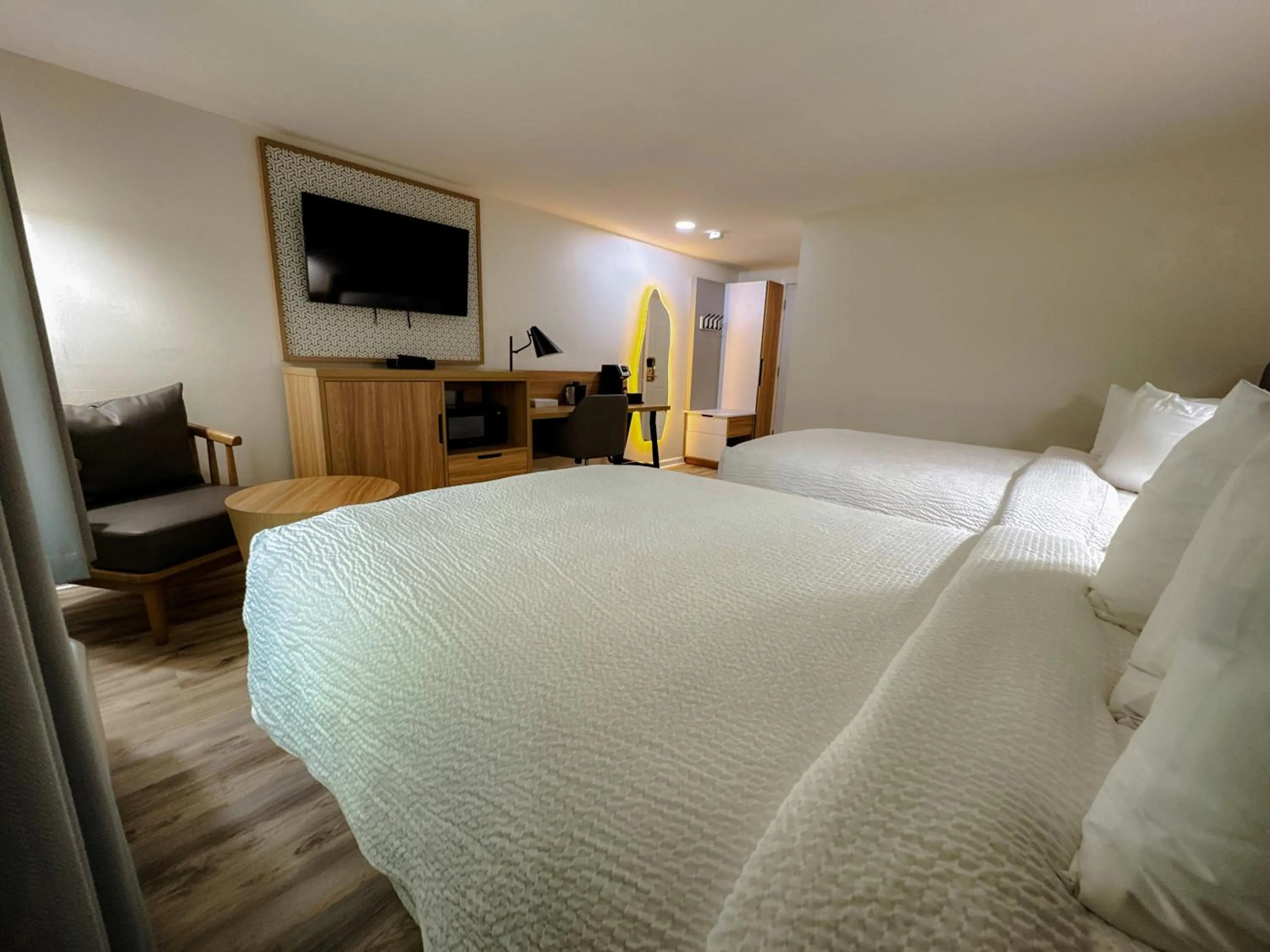 Bedroom, Bed in The Earl of Sandwich Motel