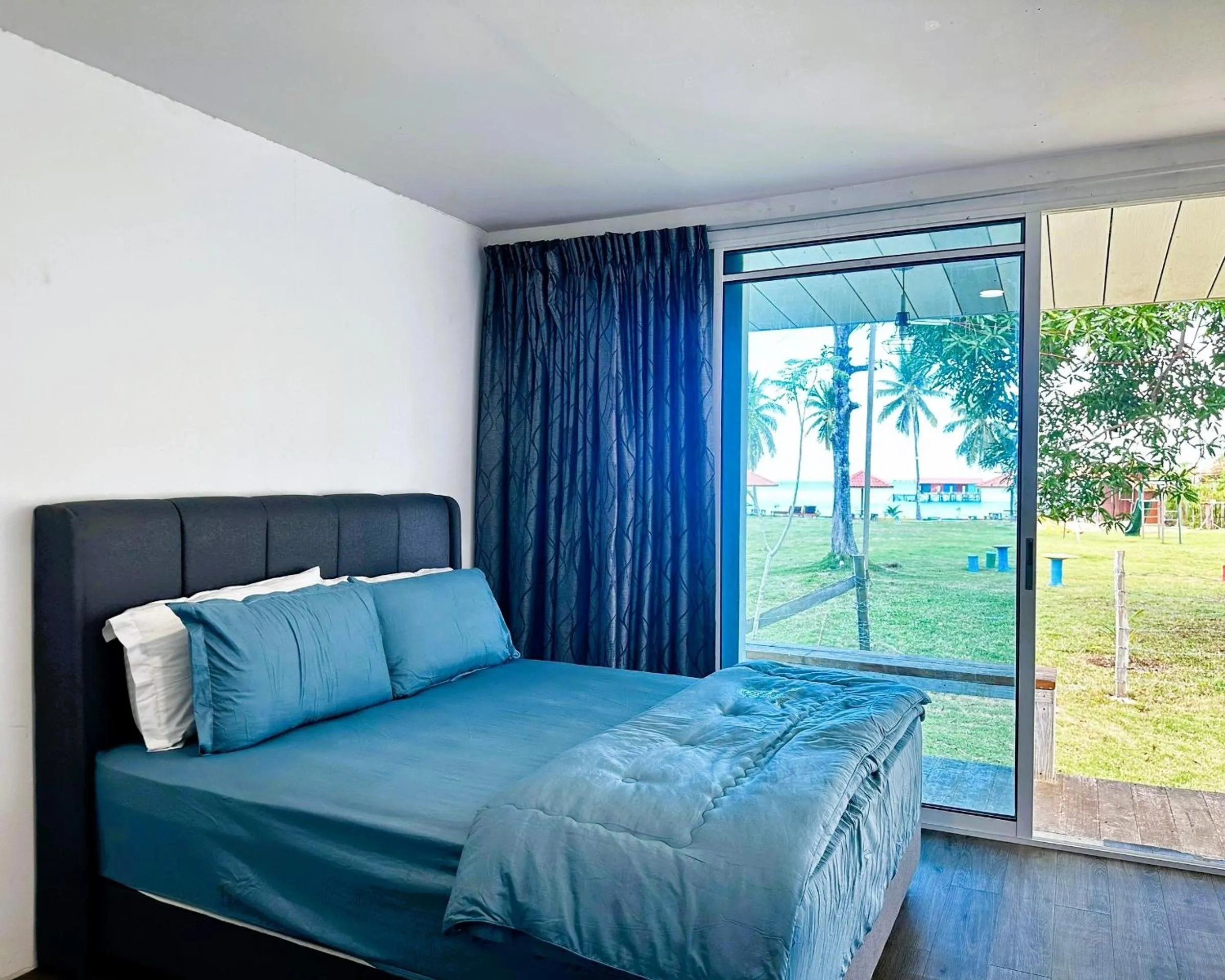 Bedroom, Bed in Panglima Resort Bum Bum Island, Semporna