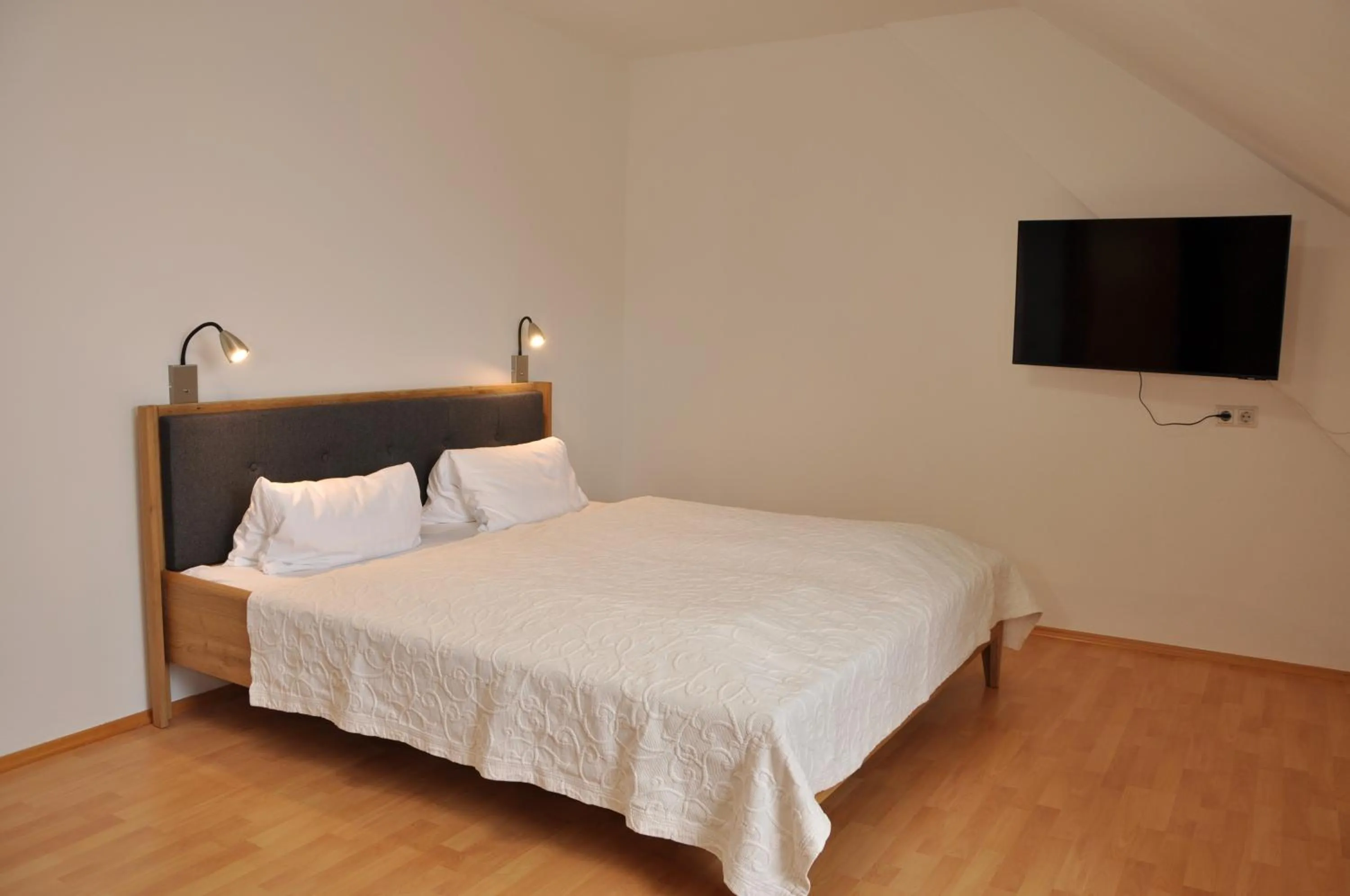 TV and multimedia, Bed in Appartmenthaus Rosenhof