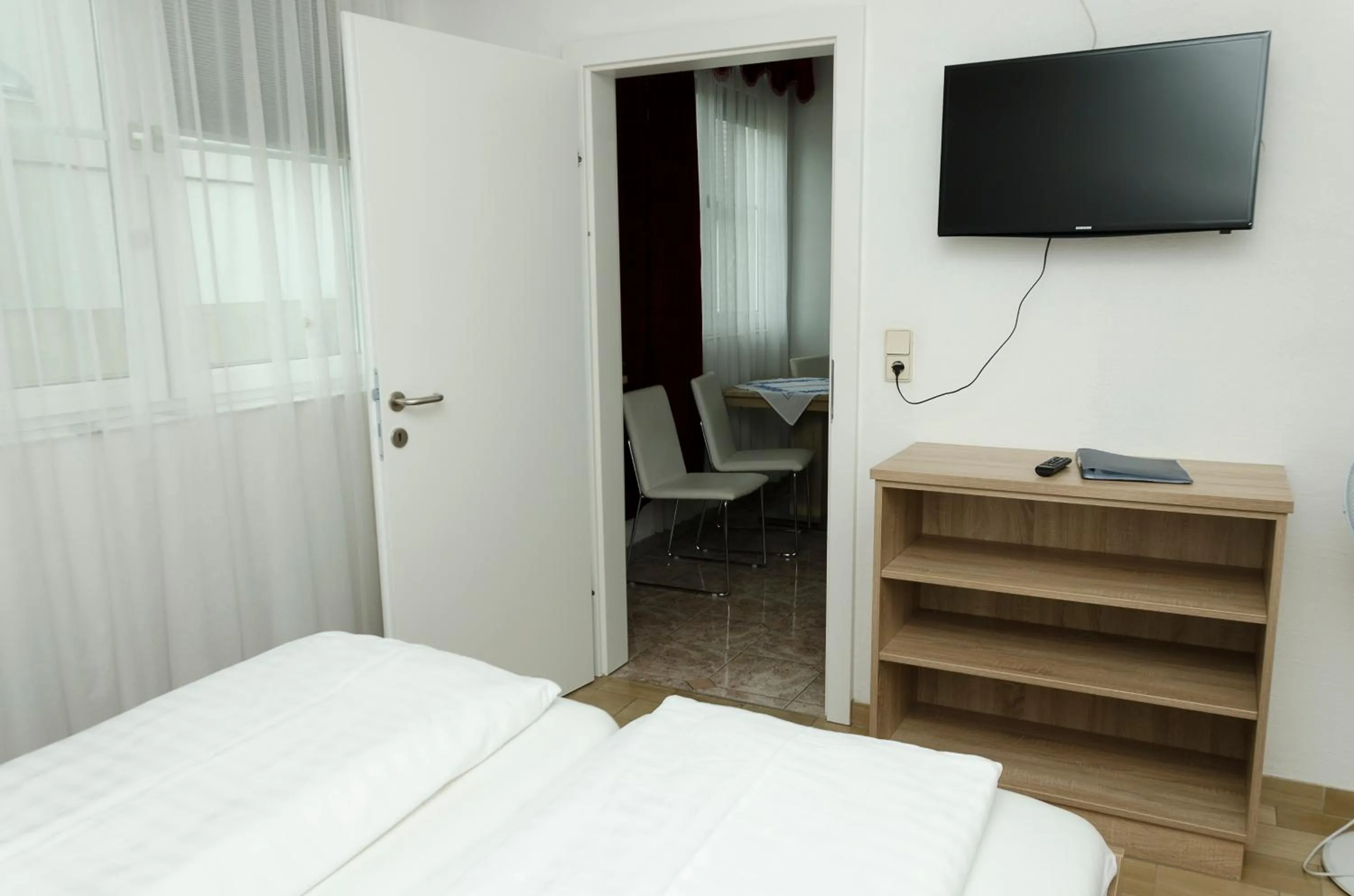 TV and multimedia, Bed in Appartmenthaus Rosenhof