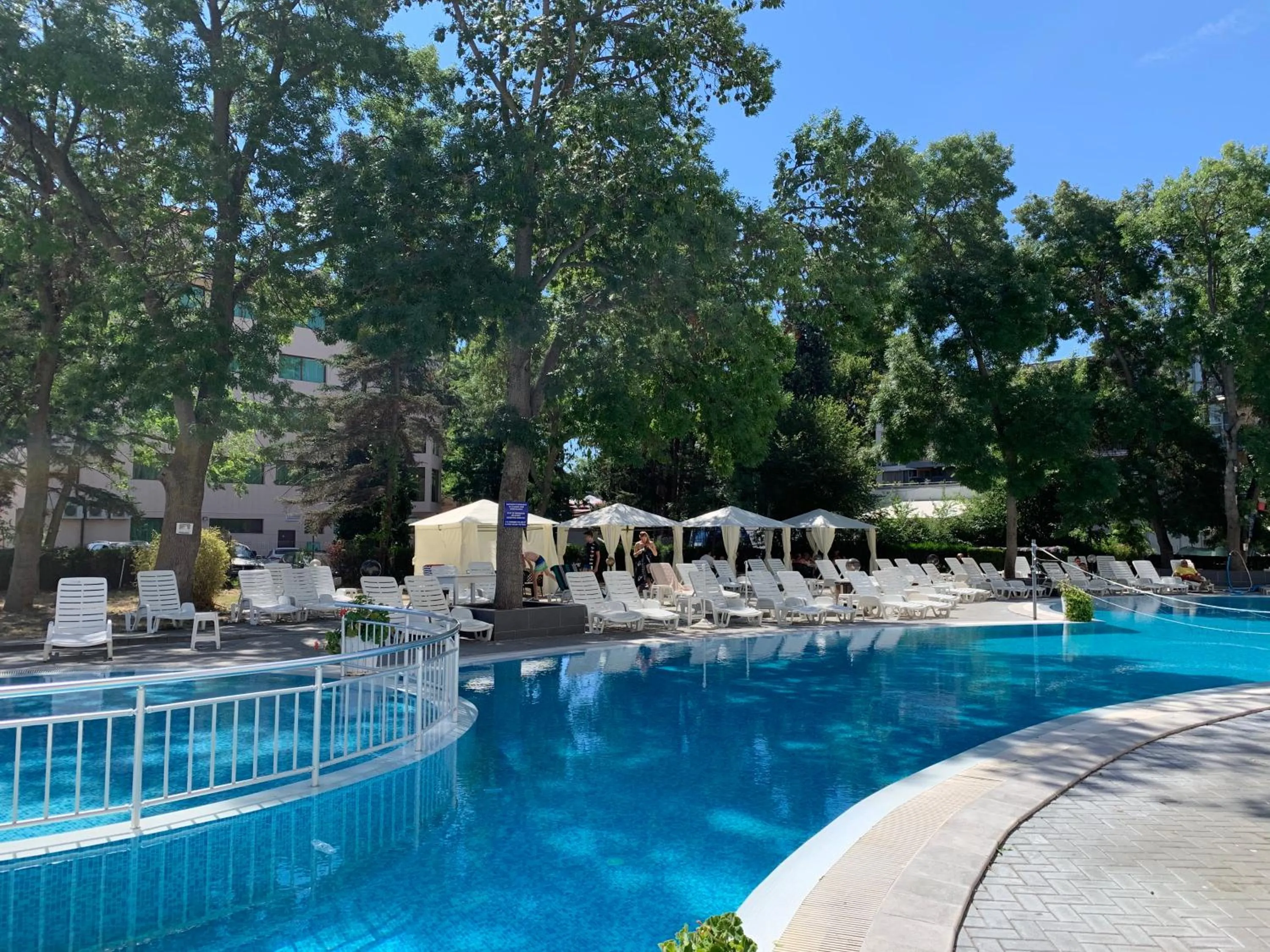 Sun Palace Home Apartments