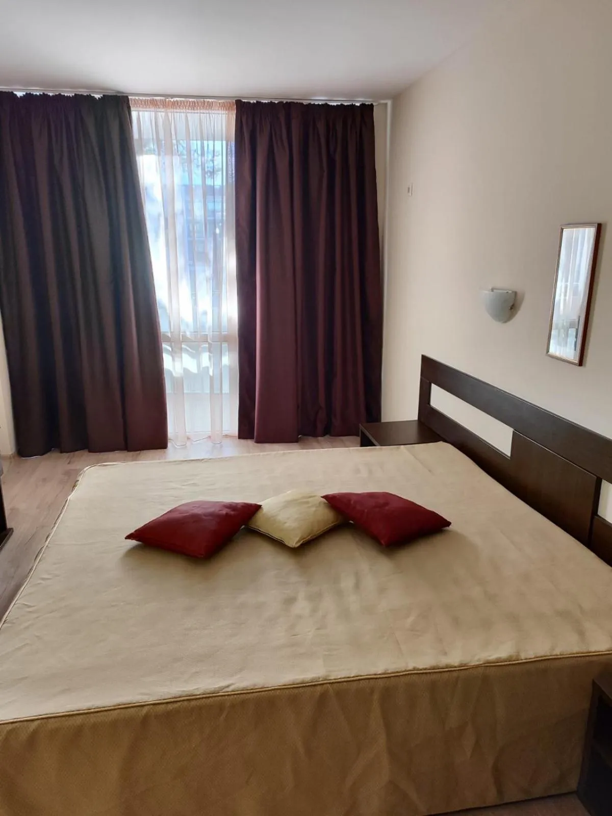 Sun Palace Home Apartments