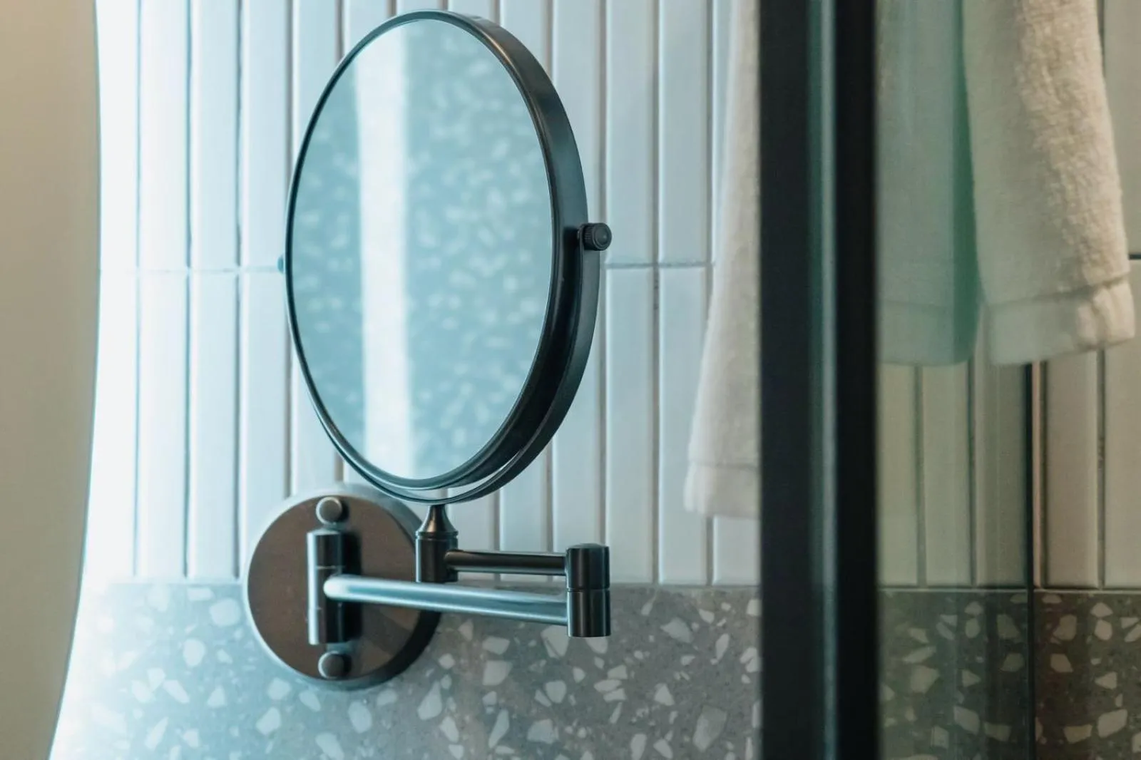 Shower in Artifact Apart Hotel