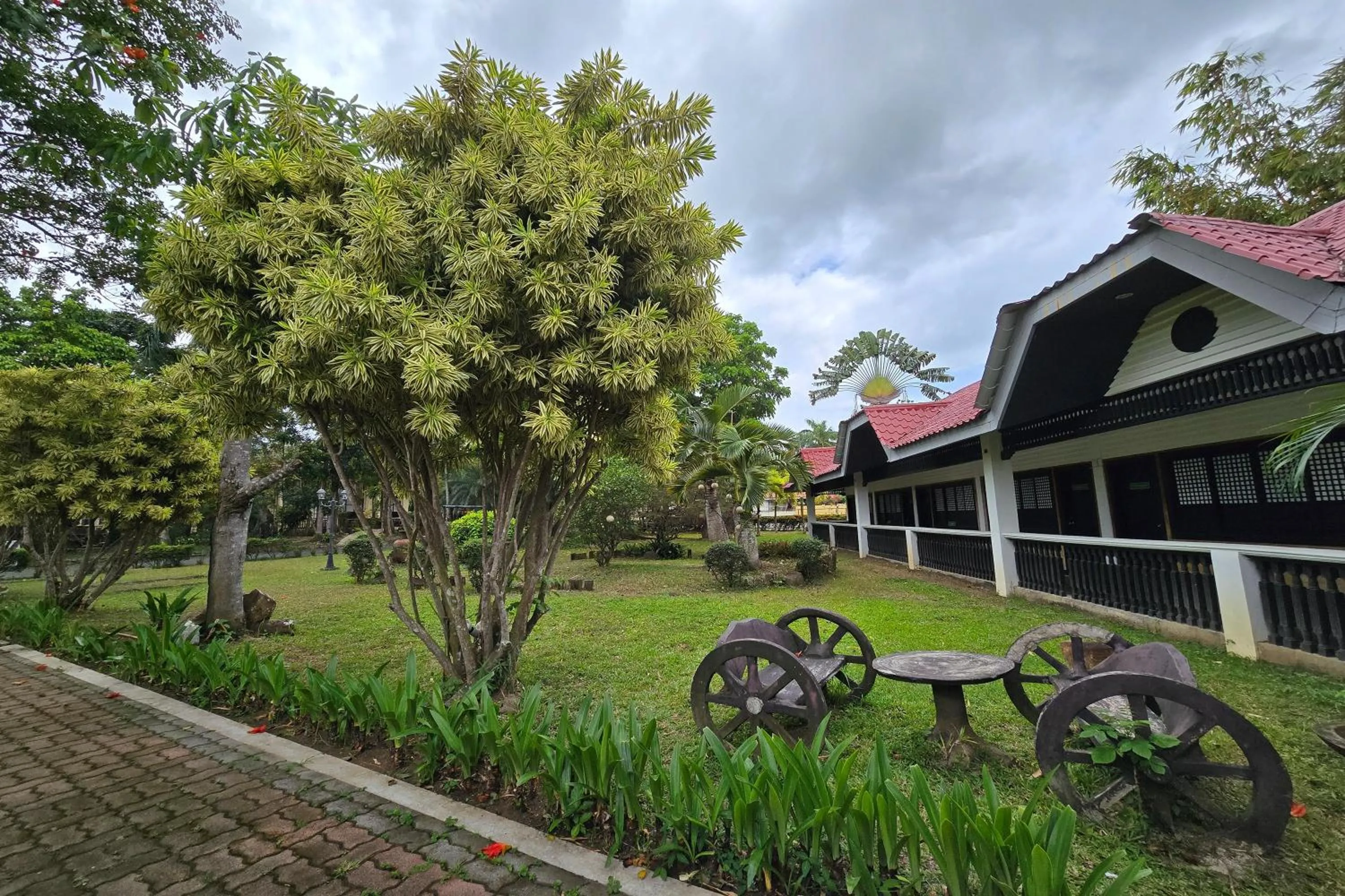 Property building in Grand Villa Laguna