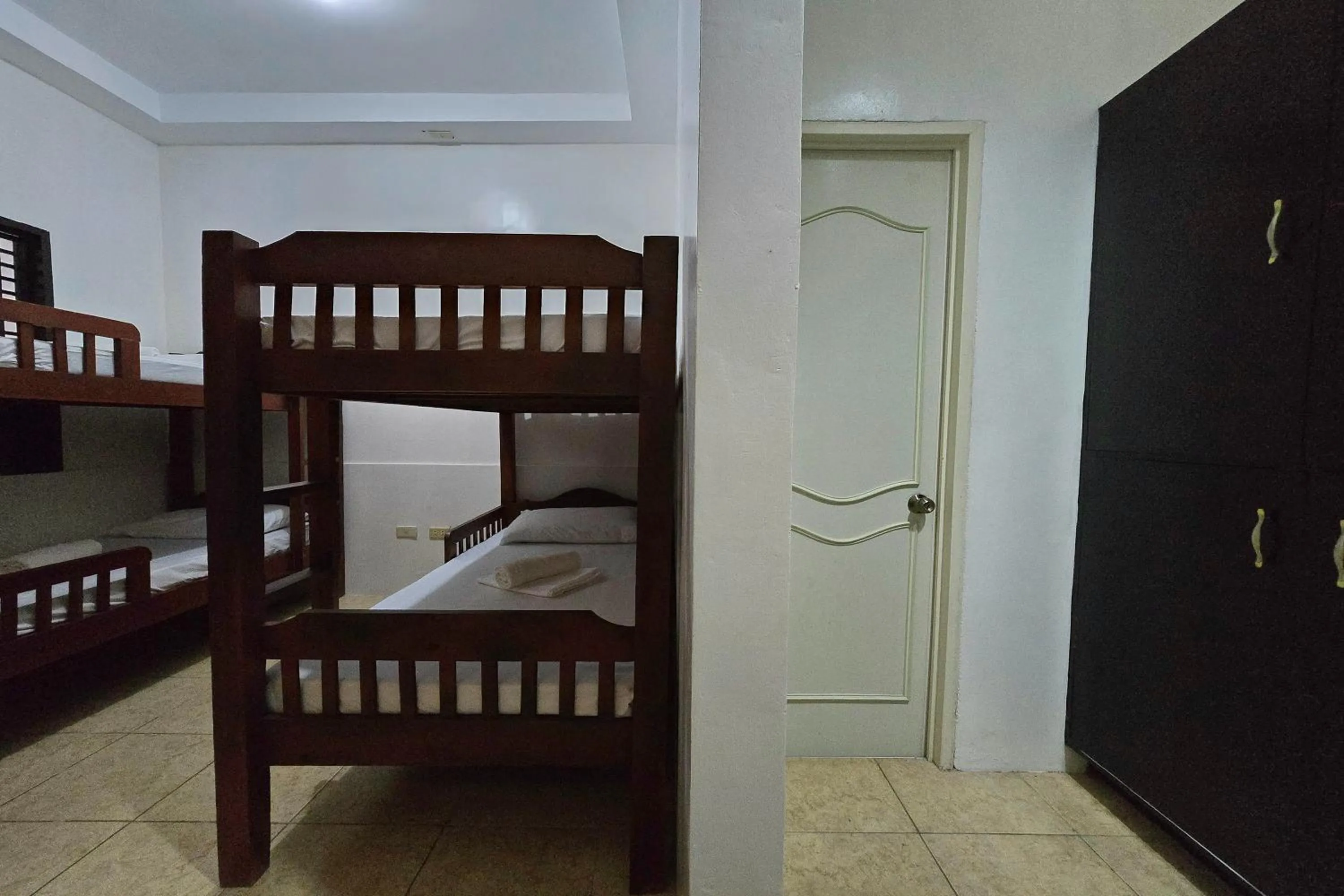 Bedroom, Bed in Grand Villa Laguna