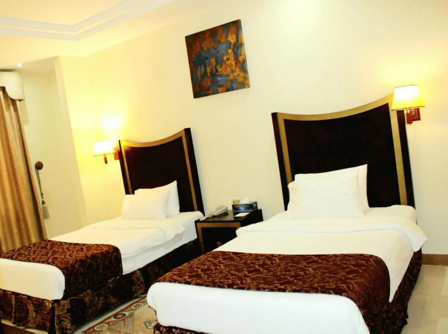 Bedroom, Bed in Tourist Hotel