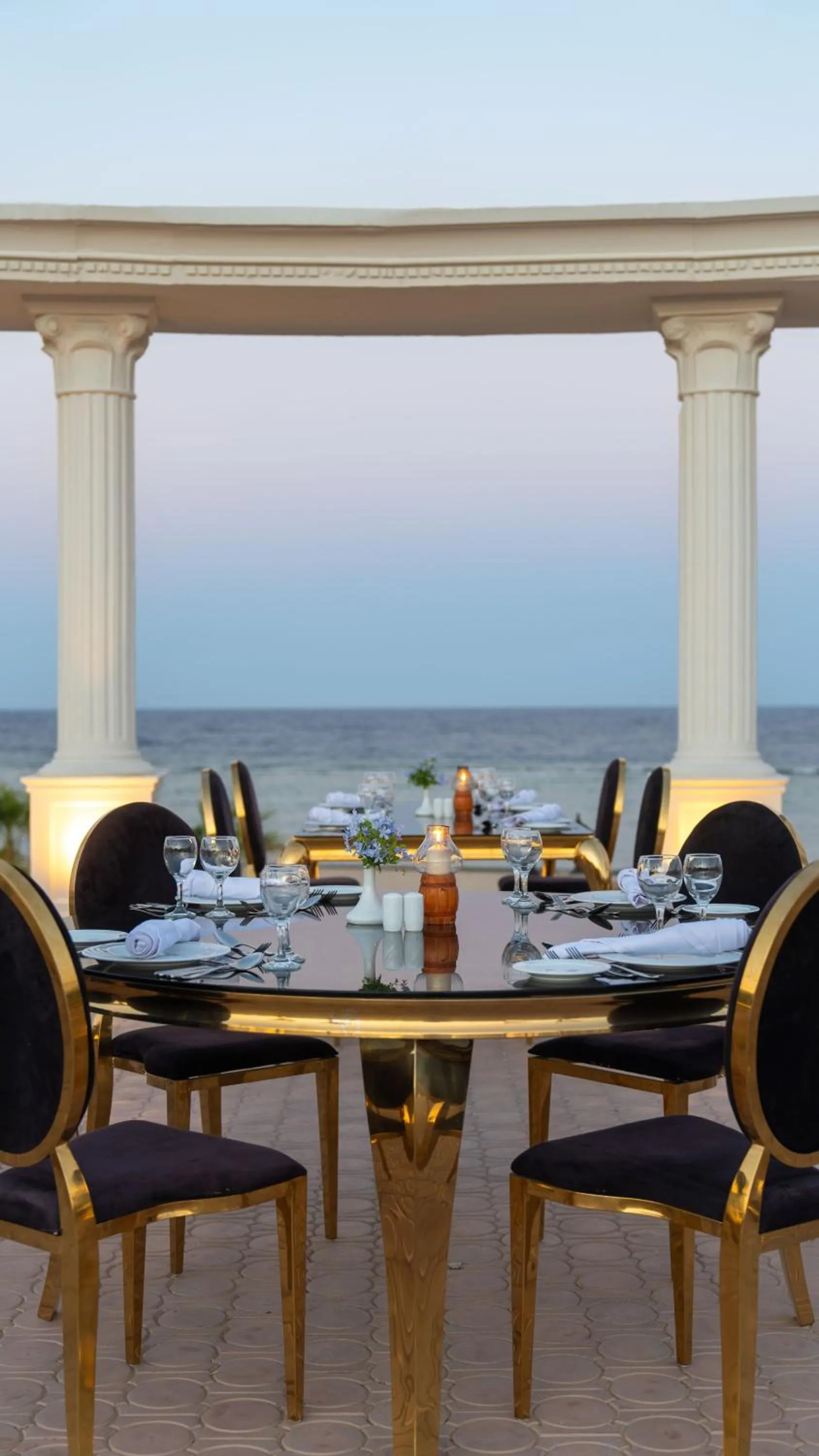 Restaurant/places to eat in Three Corners Equinox Beach Resort