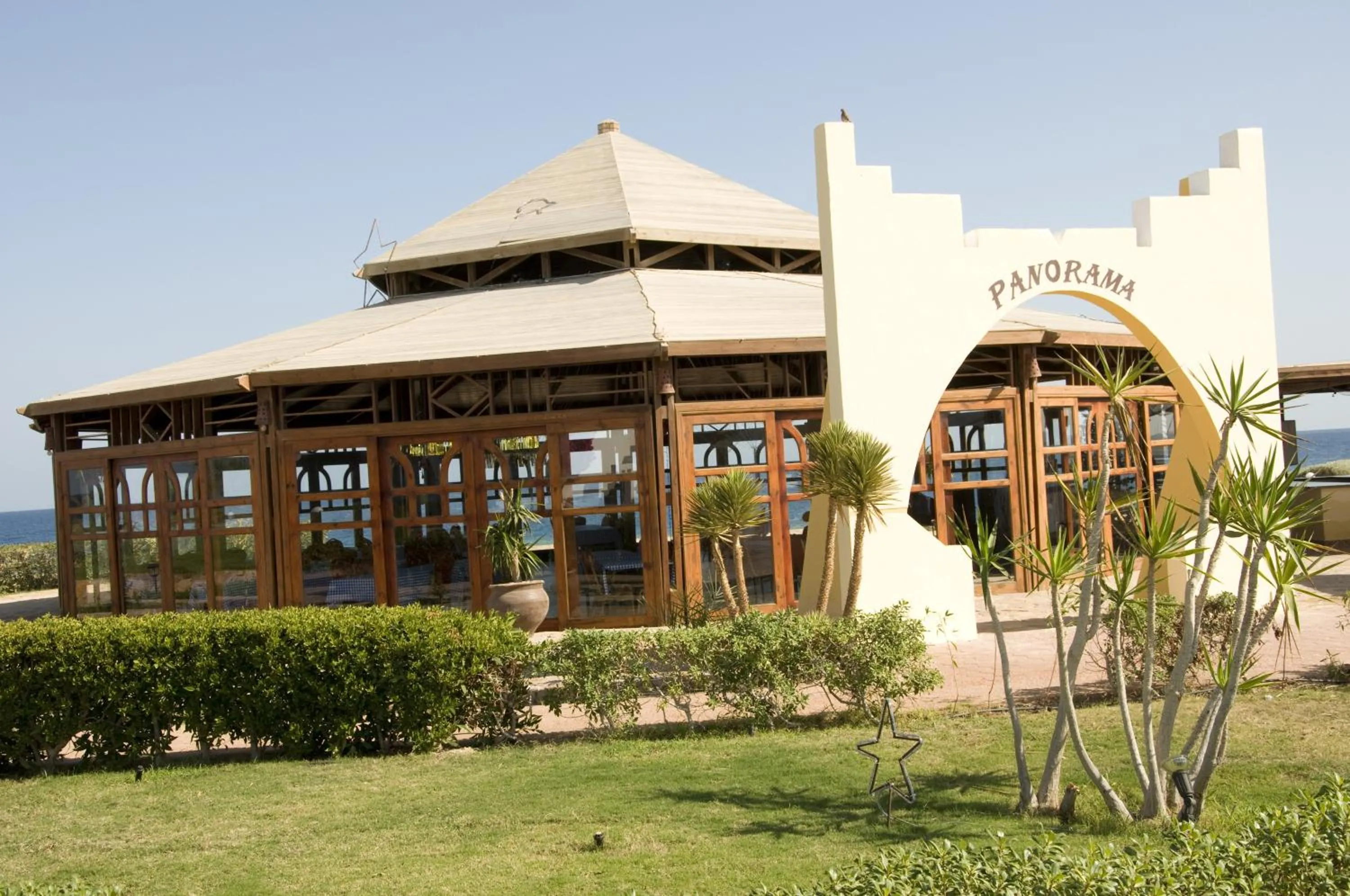 Restaurant/places to eat in Three Corners Equinox Beach Resort