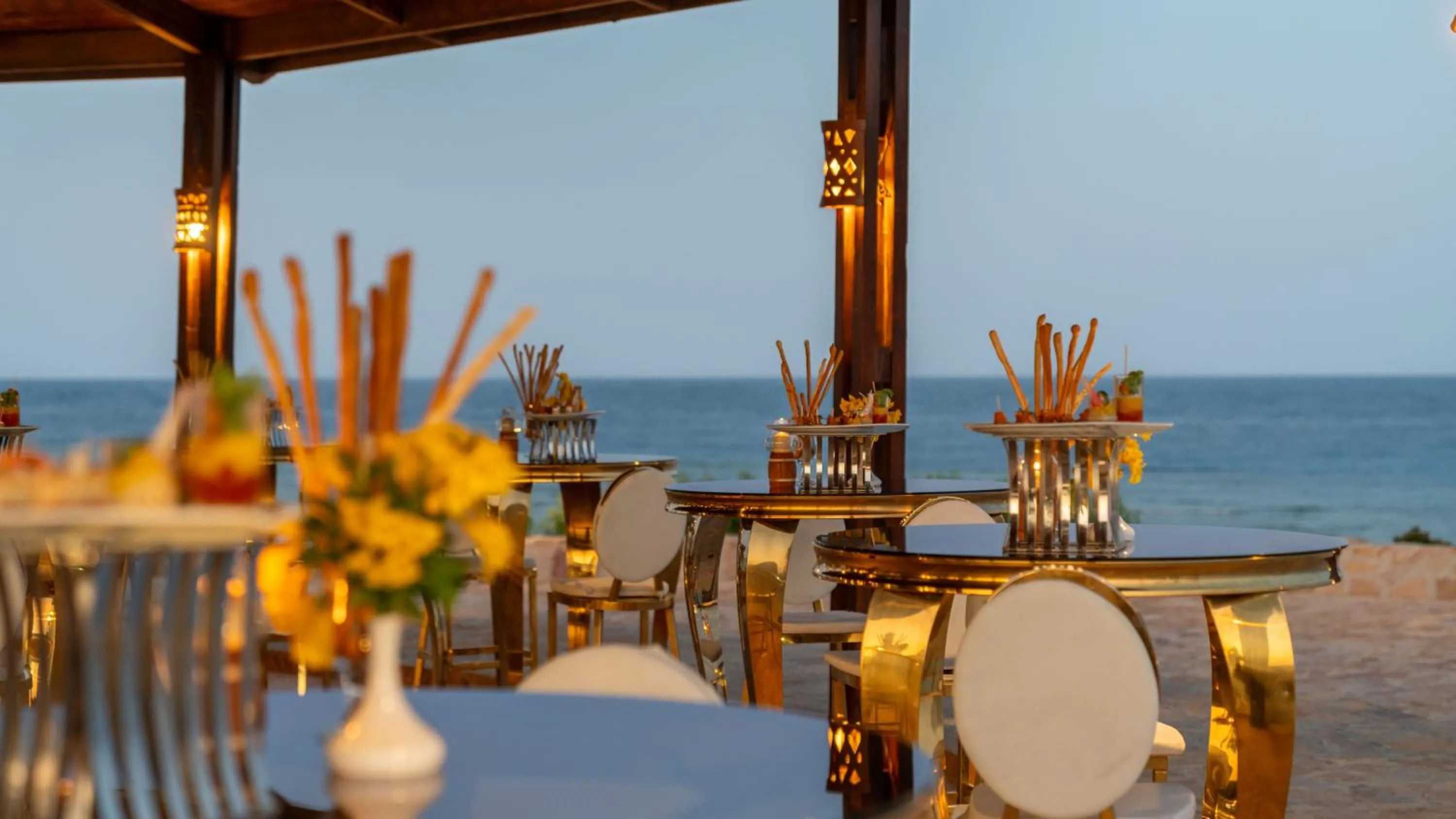 Restaurant/places to eat in Three Corners Equinox Beach Resort