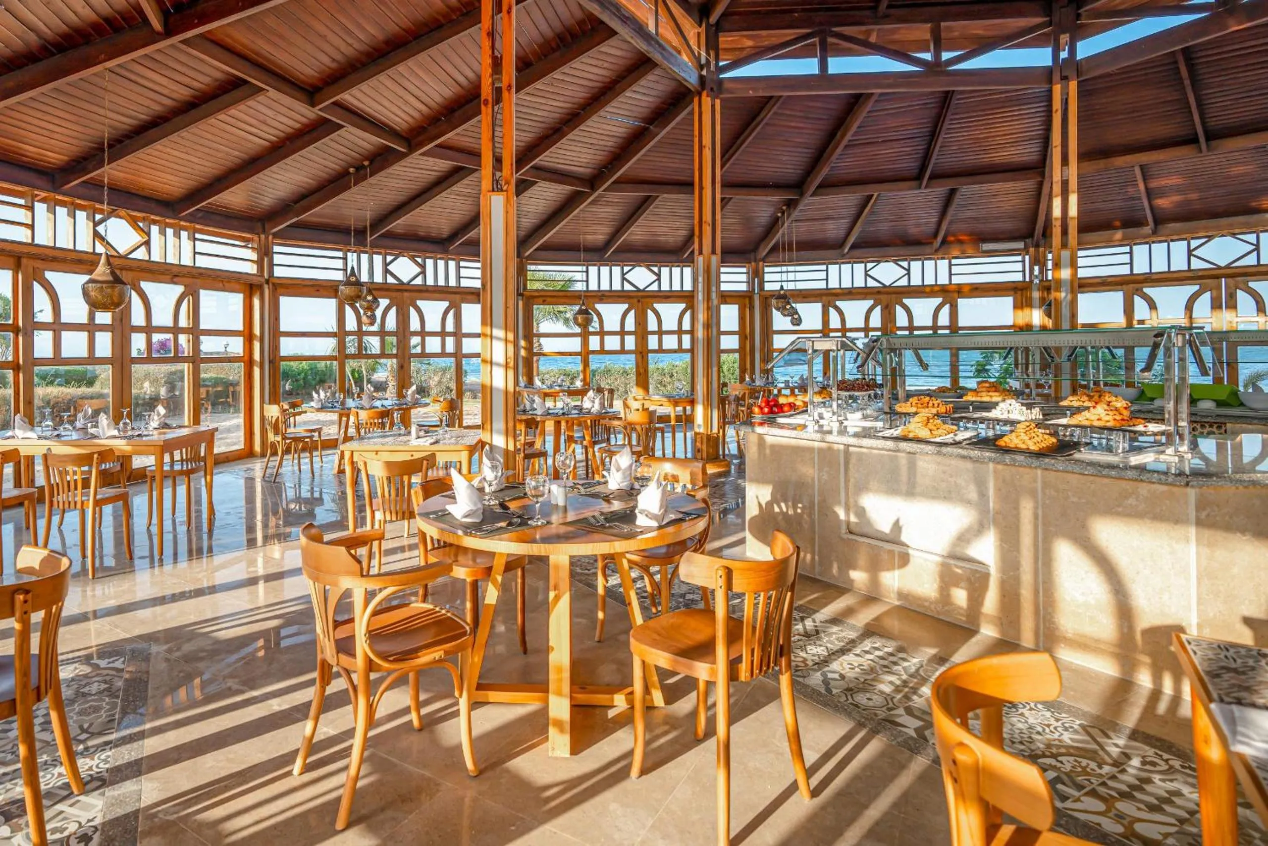 Restaurant/places to eat in Three Corners Equinox Beach Resort