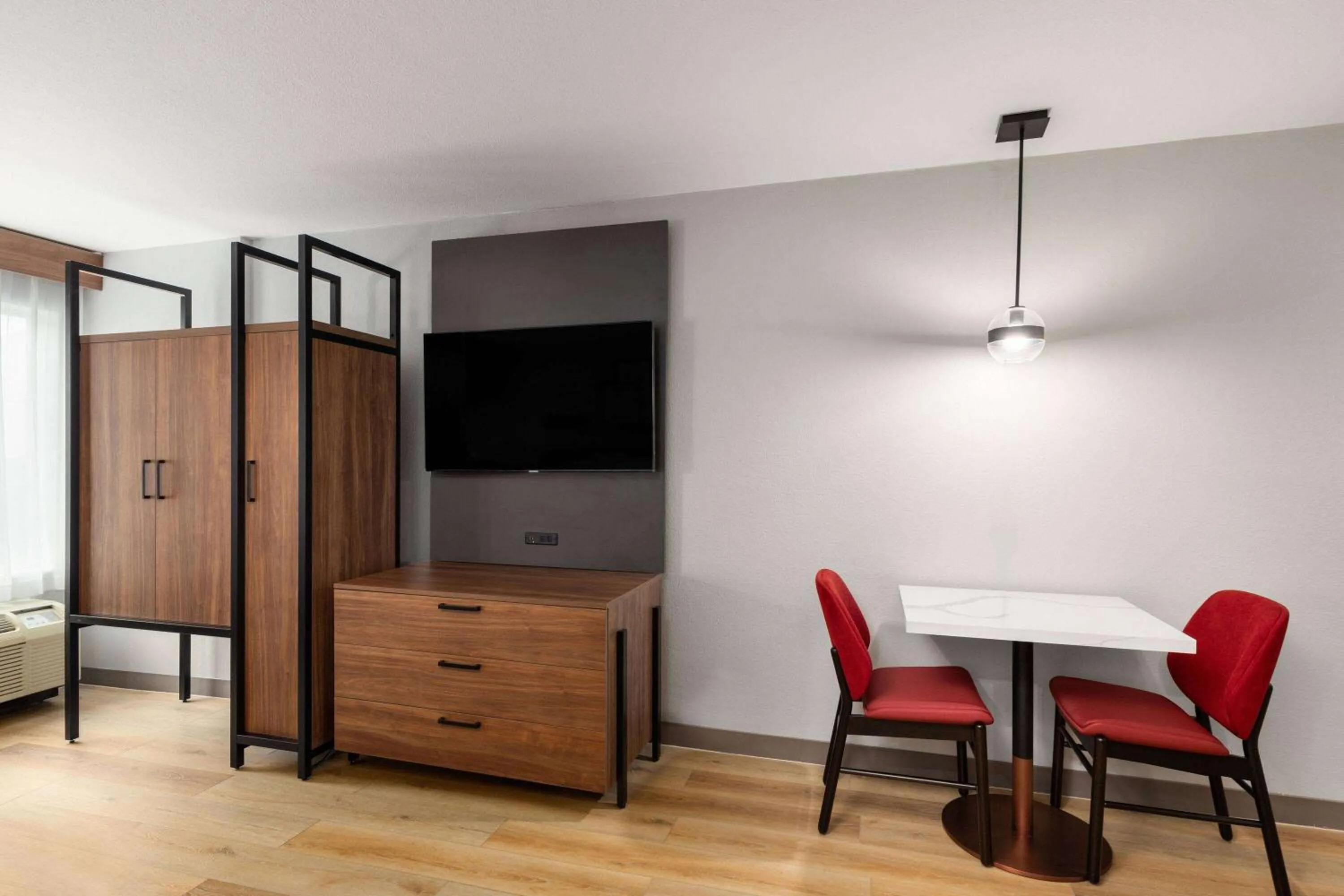 Photo of the whole room in Hawthorn Extended Stay by Wyndham Knoxville