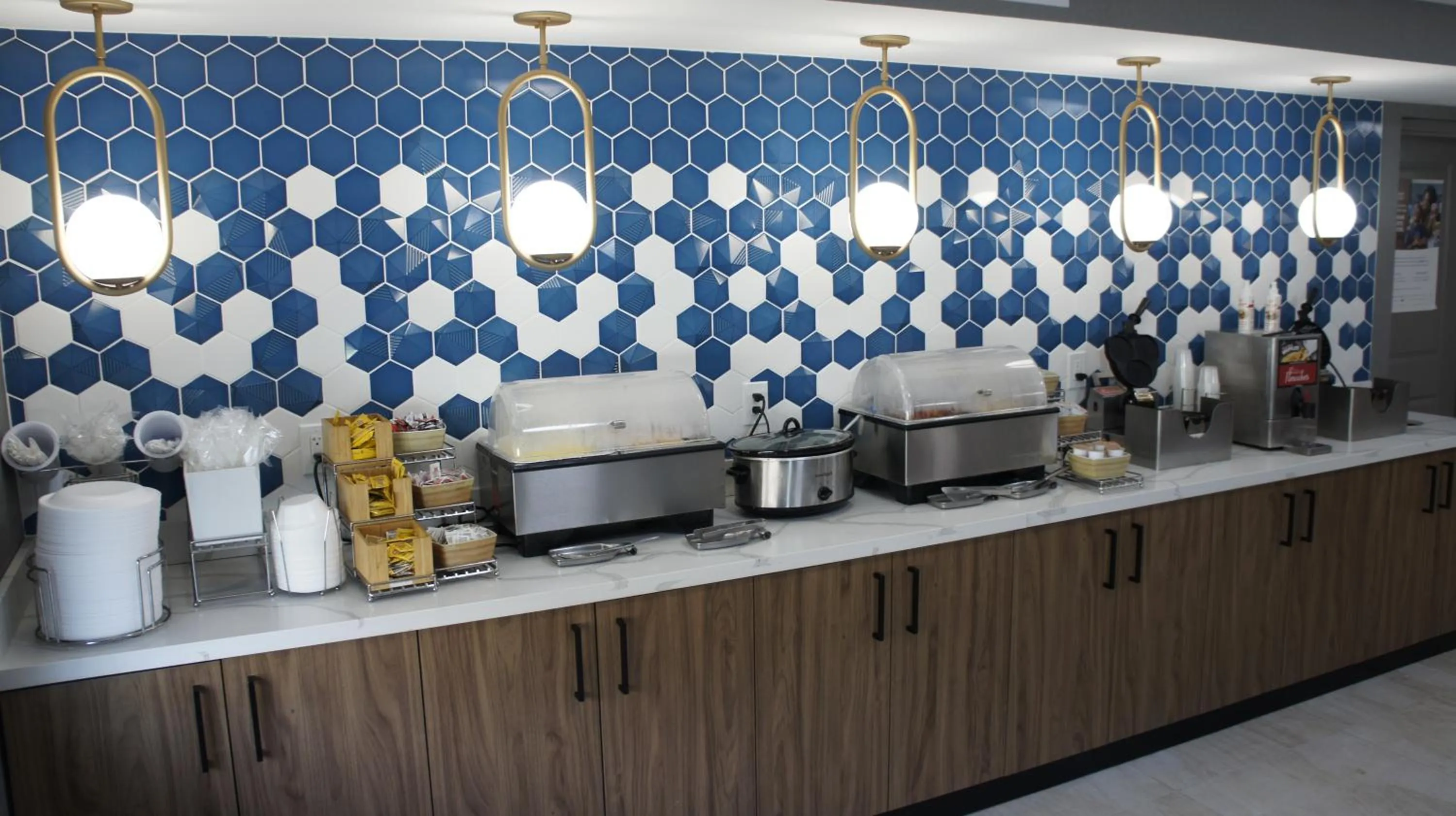 Breakfast in Hawthorn Extended Stay by Wyndham Knoxville