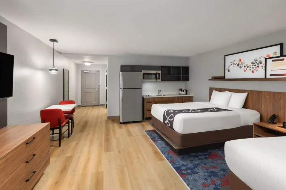 Bed in Hawthorn Extended Stay by Wyndham Knoxville