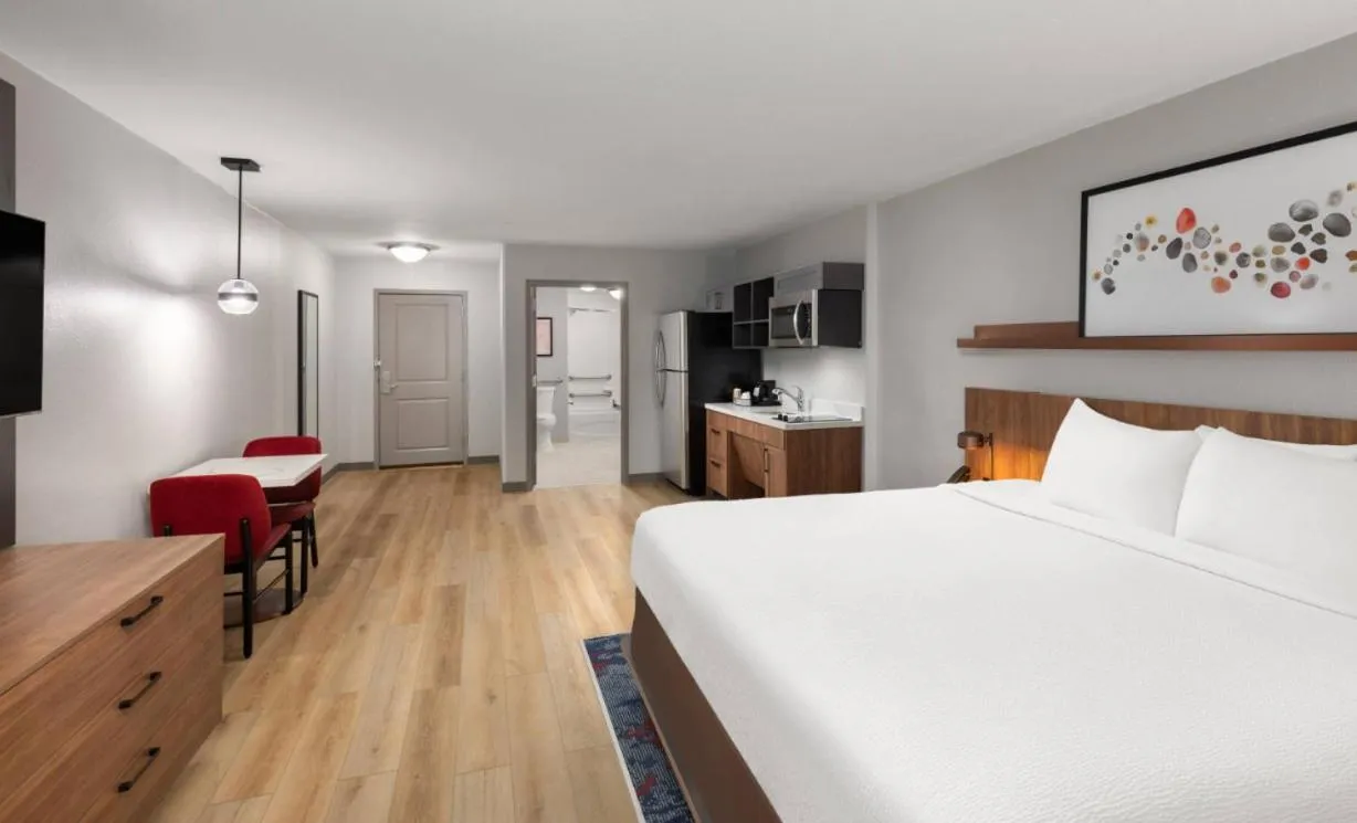 Bed in Hawthorn Extended Stay by Wyndham Knoxville