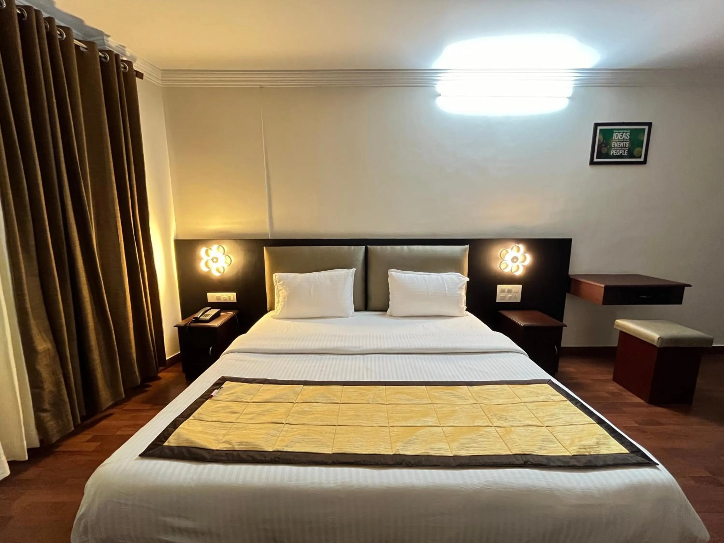 Photo of the whole room, Bed in Malanadu Tourist Home