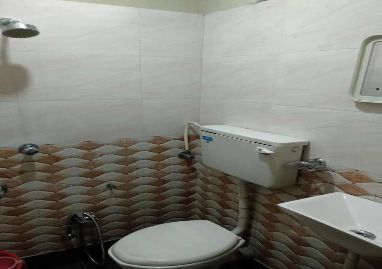 Bathroom in Hotel Rupali