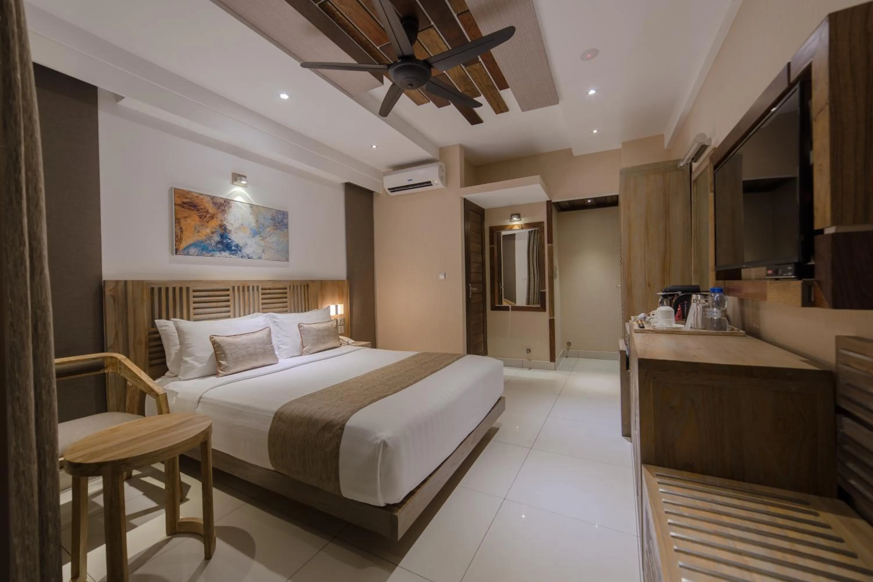 Coffee/tea facilities, Bed in Hotel Ocean Grand at Hulhumale