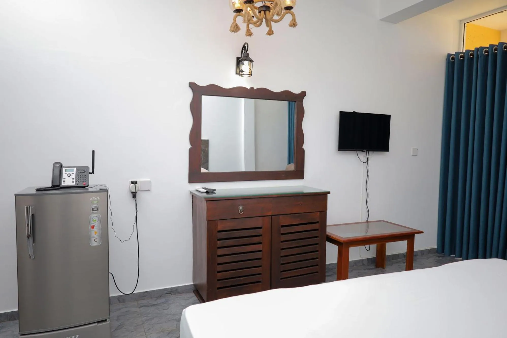 Bed in Solomon Beach Hotel