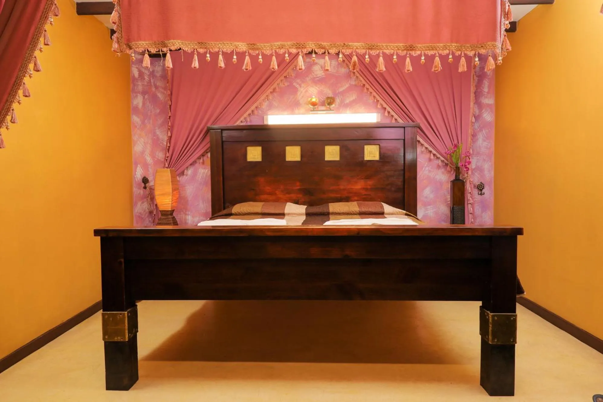 Bed in Solomon Beach Hotel