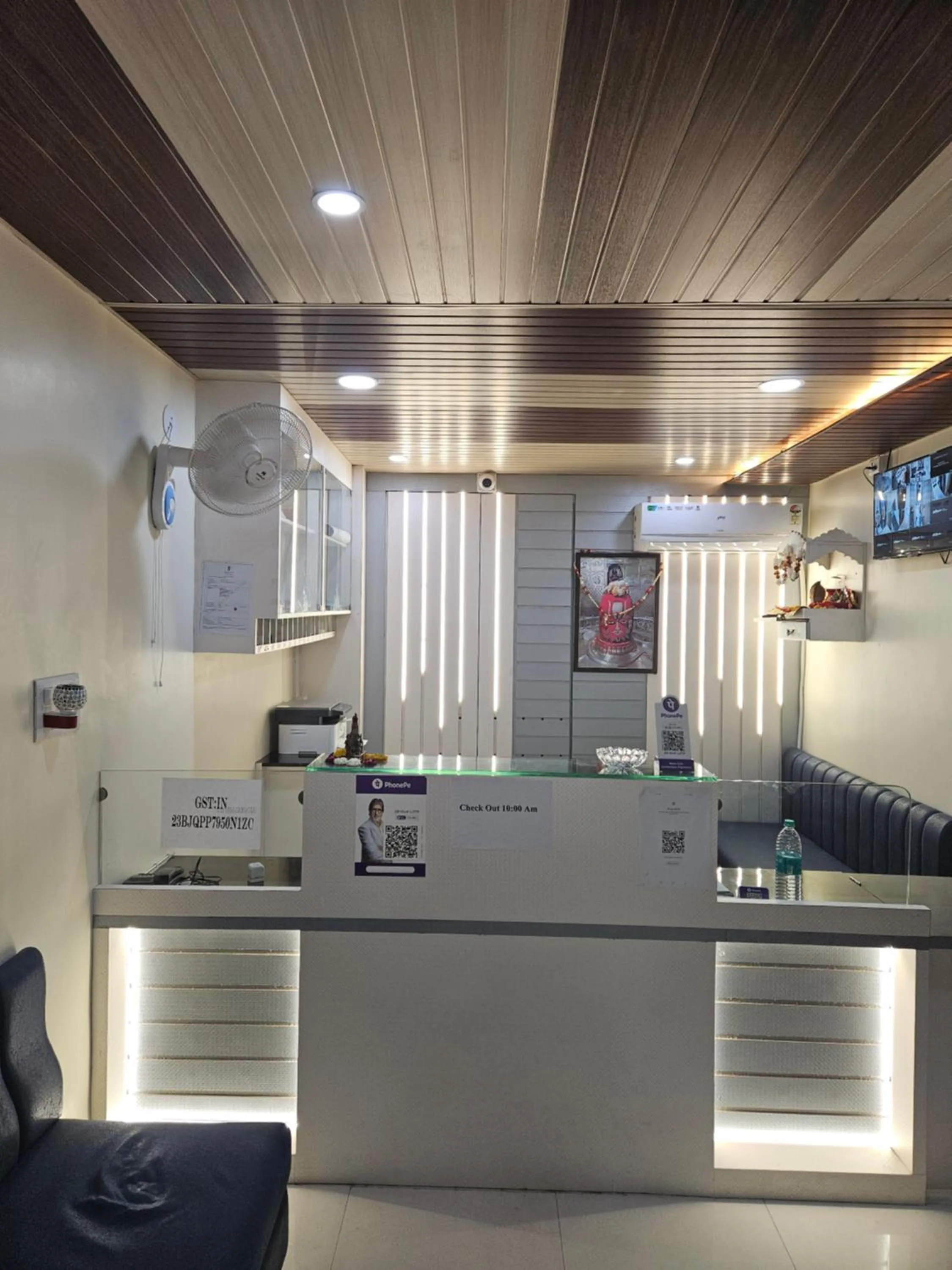 Lobby or reception in Shri Shiv Ganga Bhakt Niwas