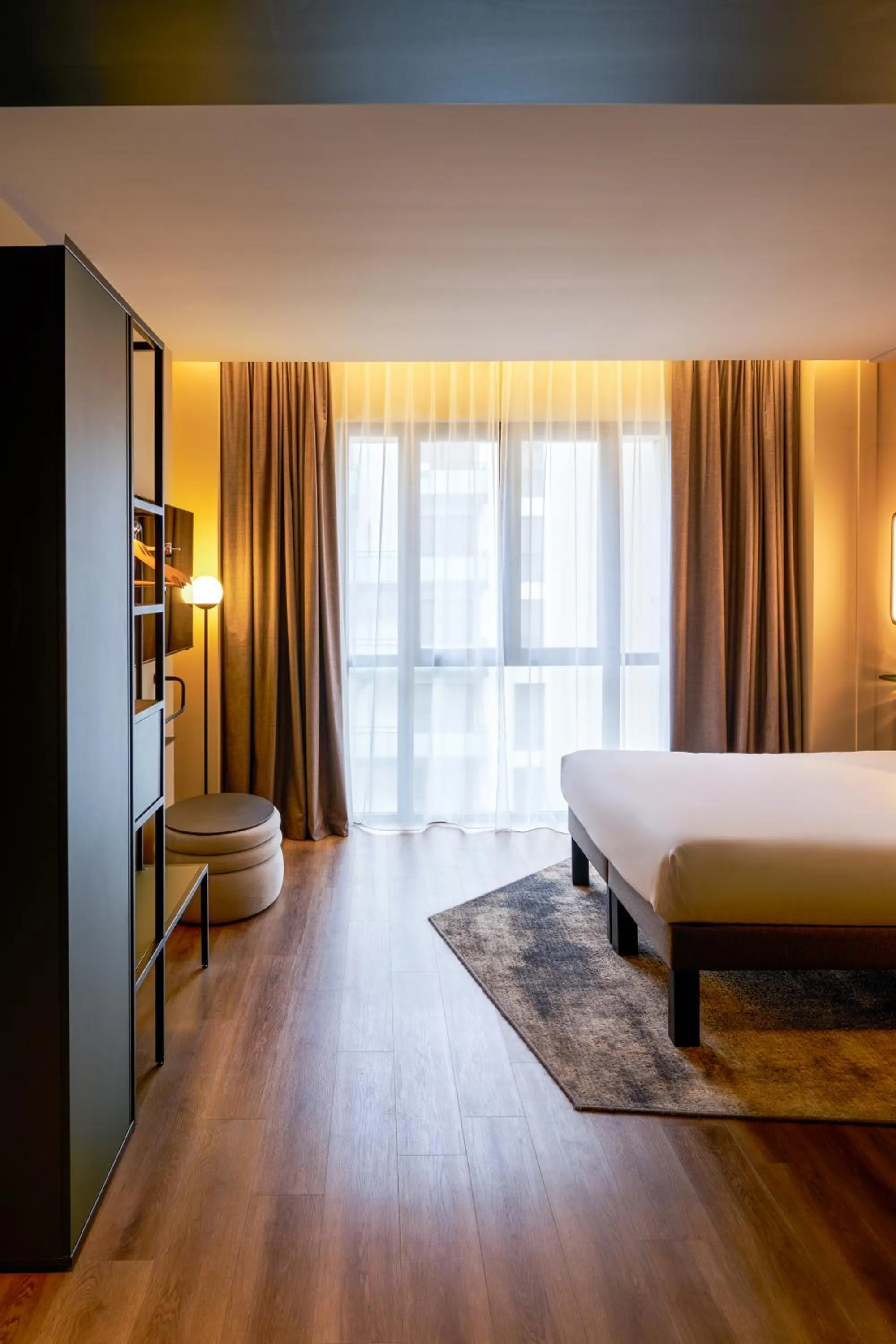 Bed in Novotel Rouen Centre Cathédrale