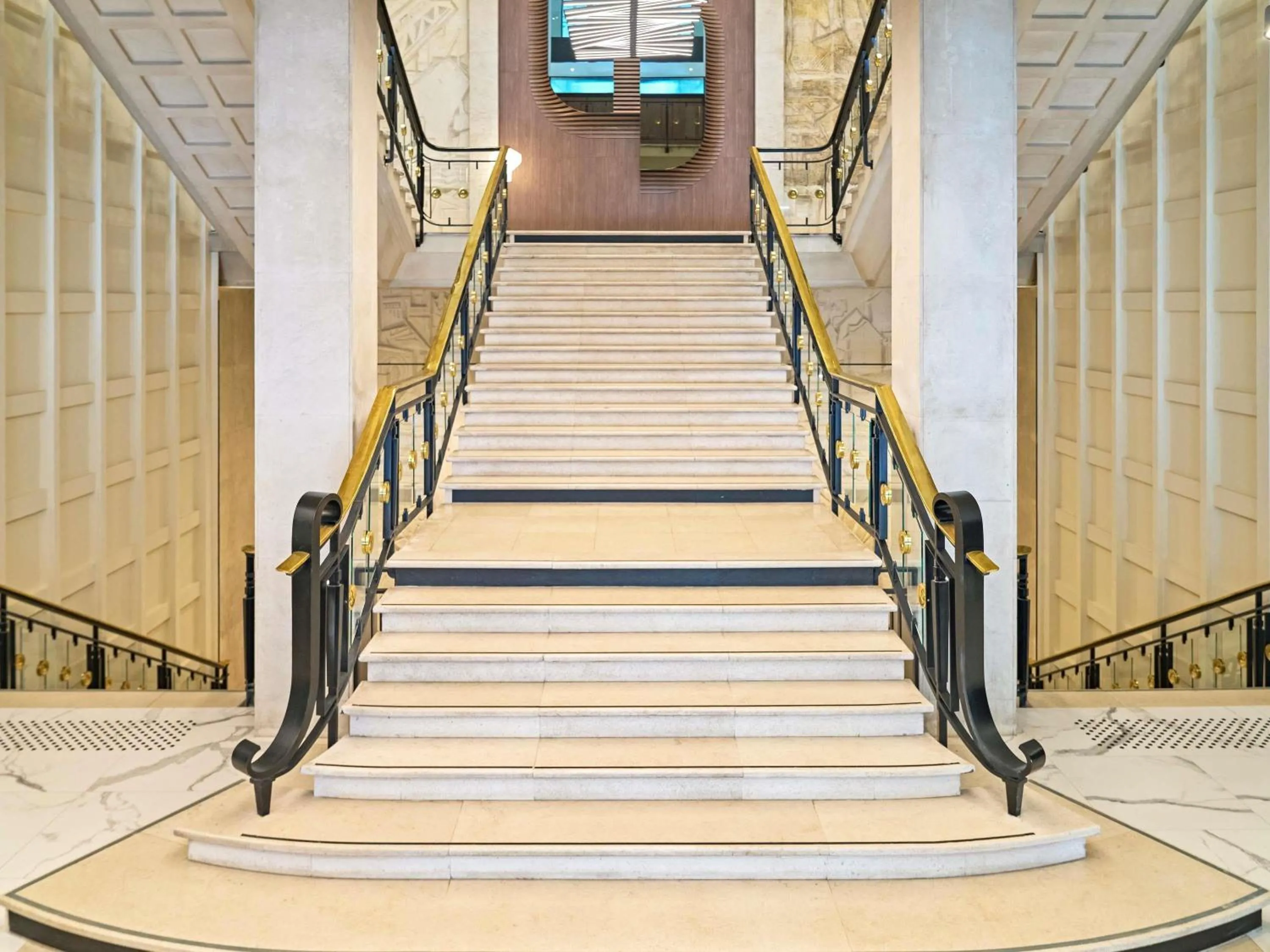 Pool view in Novotel Rouen Centre Cathédrale