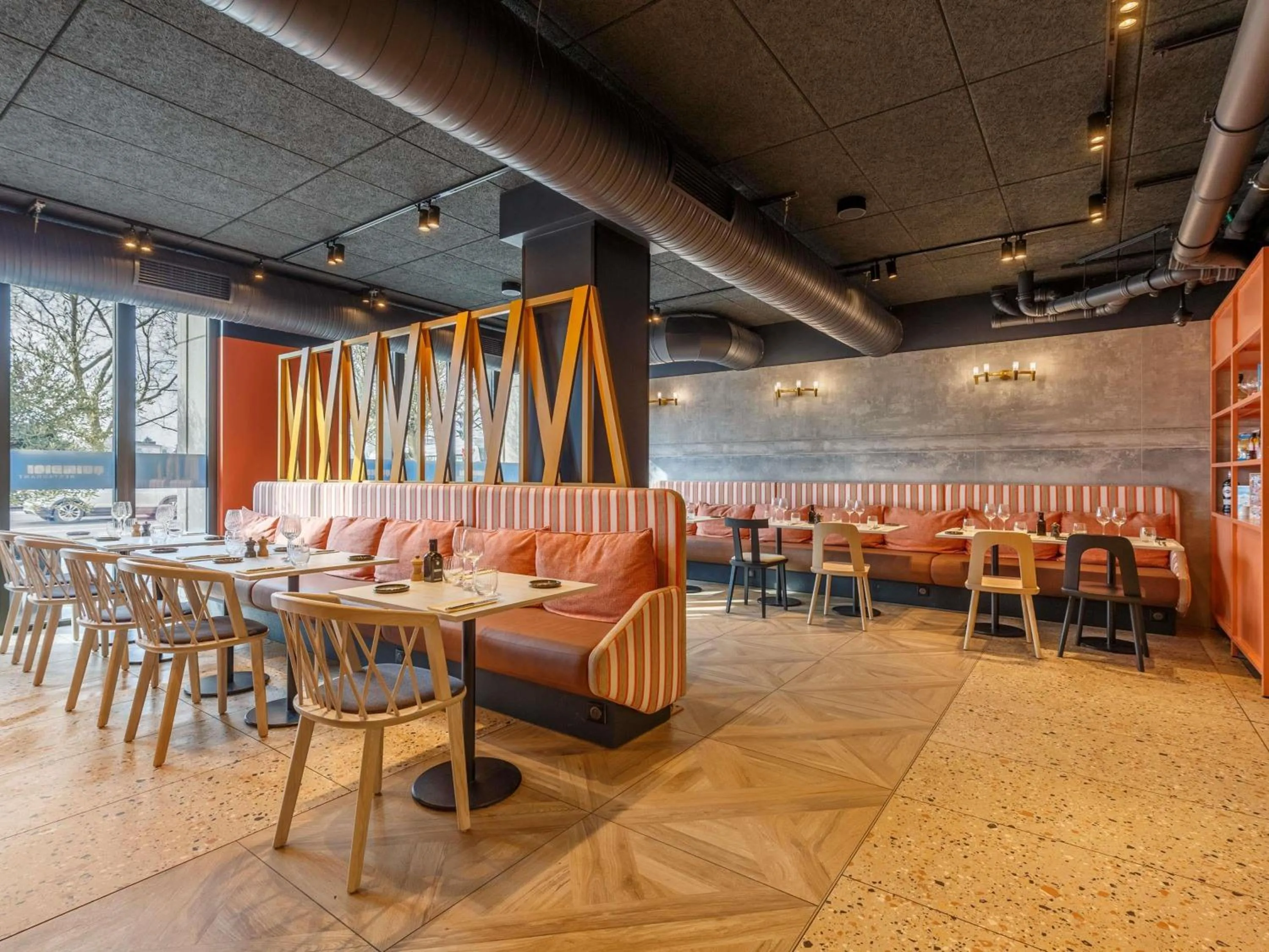 Restaurant/places to eat in Novotel Rouen Centre Cathédrale