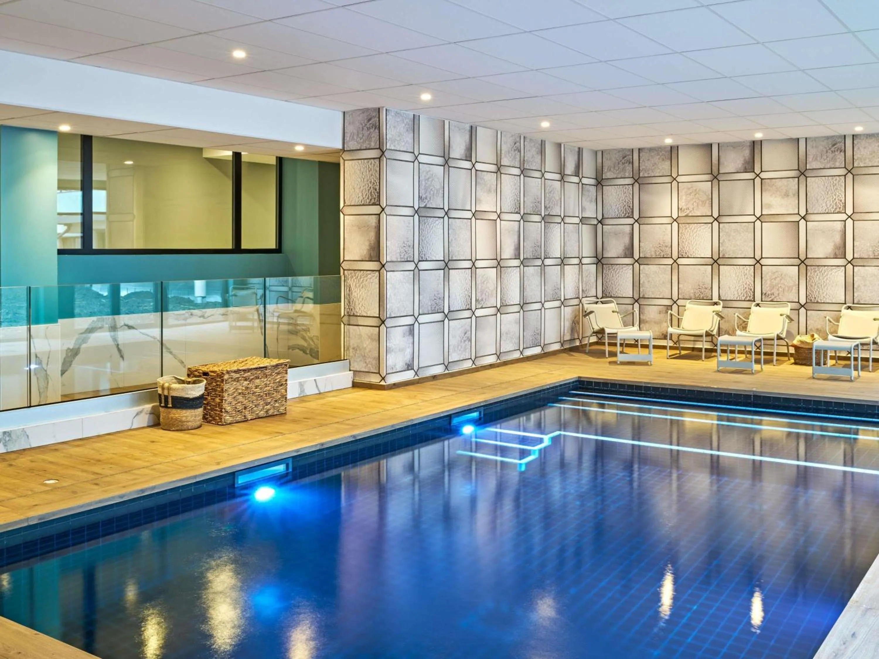 Pool view in Novotel Rouen Centre Cathédrale