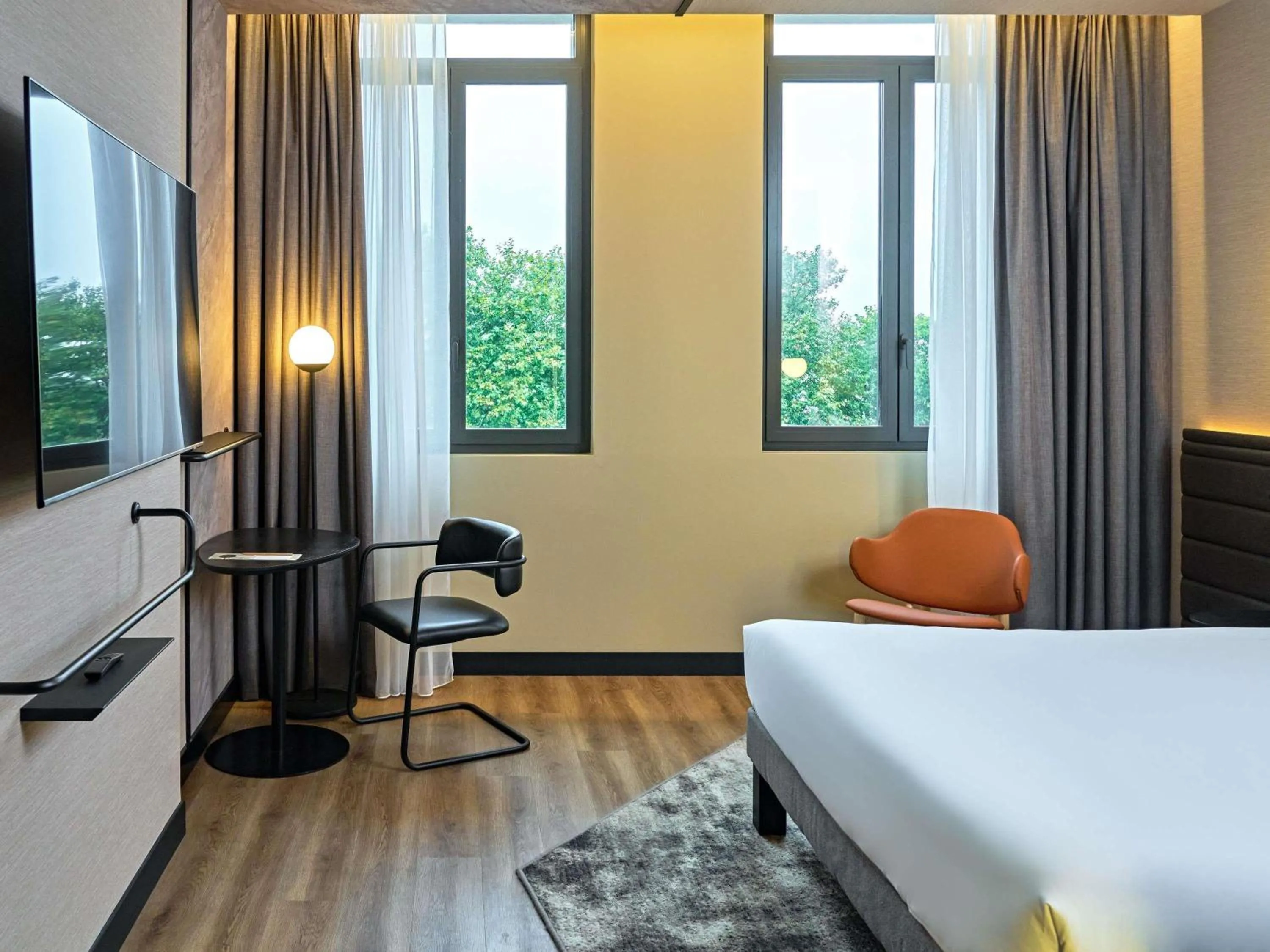 Bedroom, Bed in Novotel Rouen Centre Cathédrale