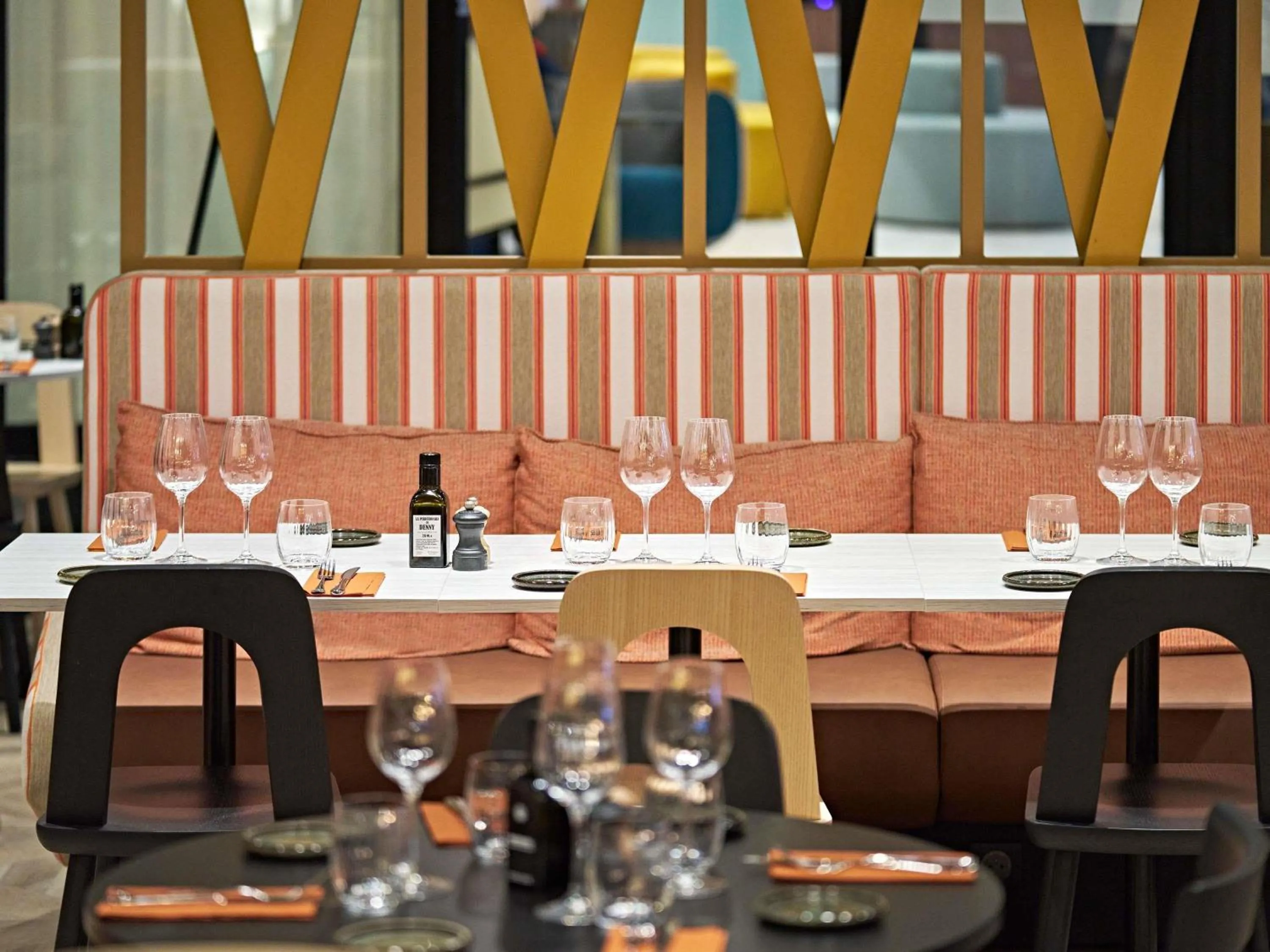 Restaurant/places to eat in Novotel Rouen Centre Cathédrale