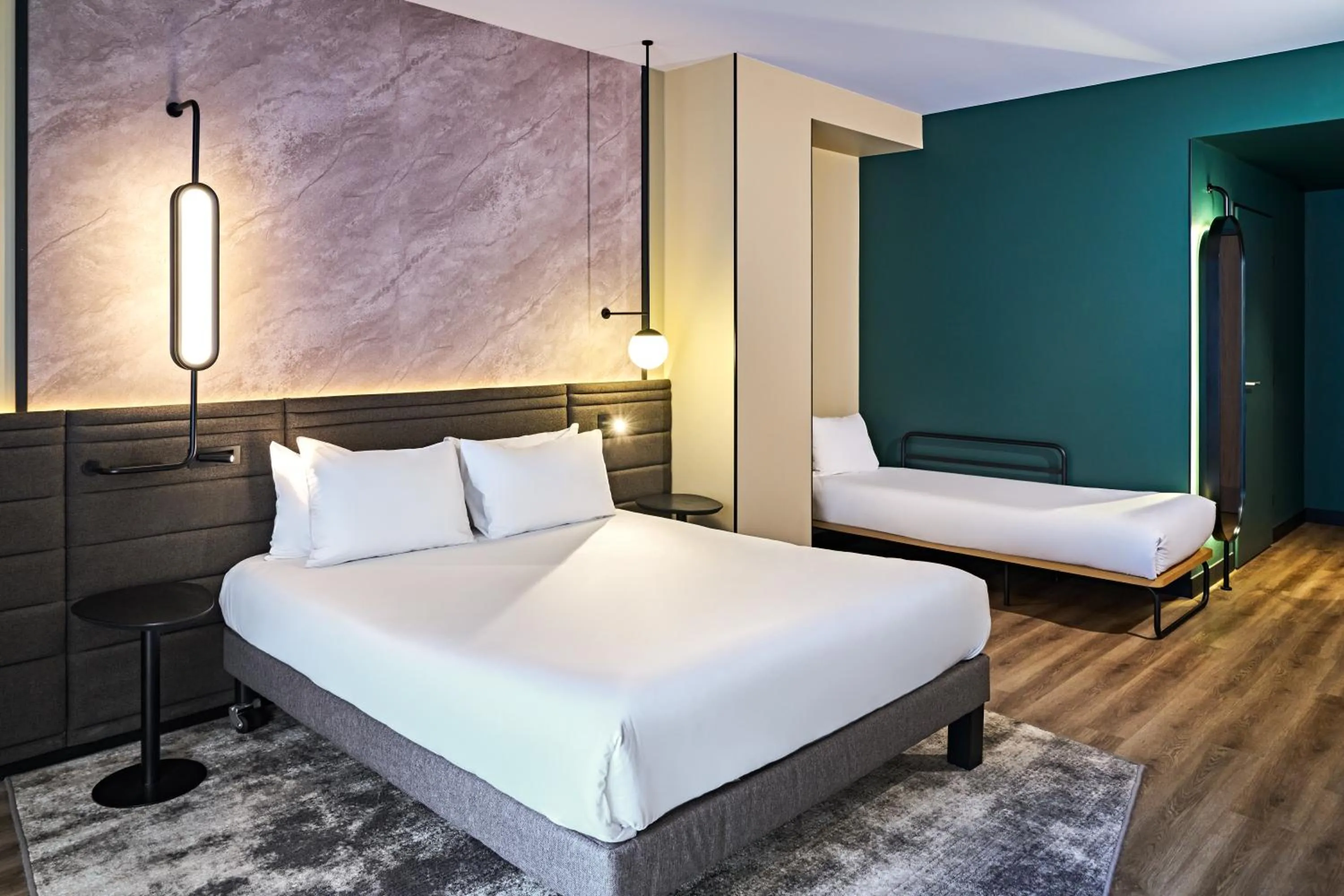 Bedroom, Bed in Novotel Rouen Centre Cathédrale