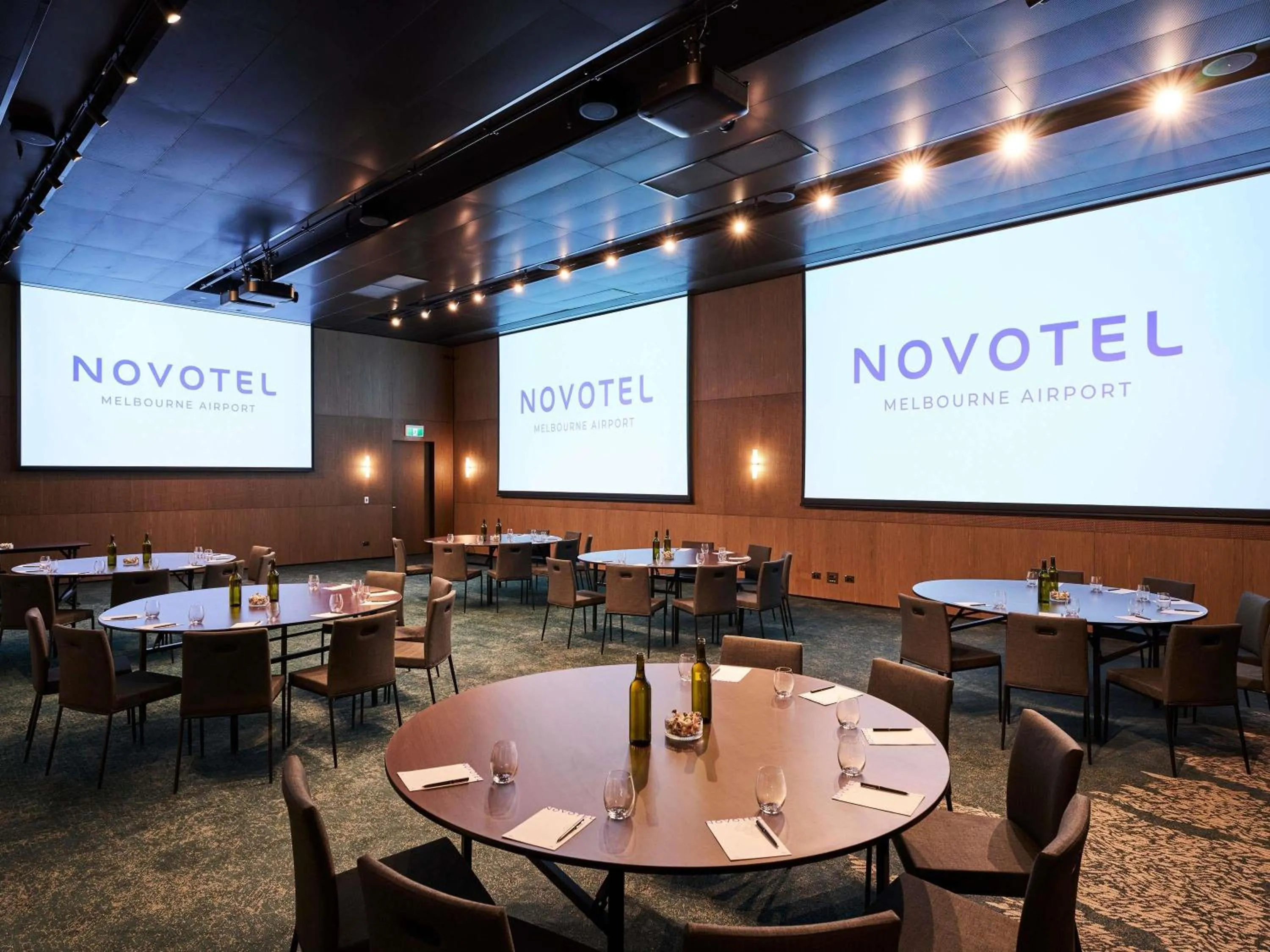 Property building in Novotel Melbourne Airport