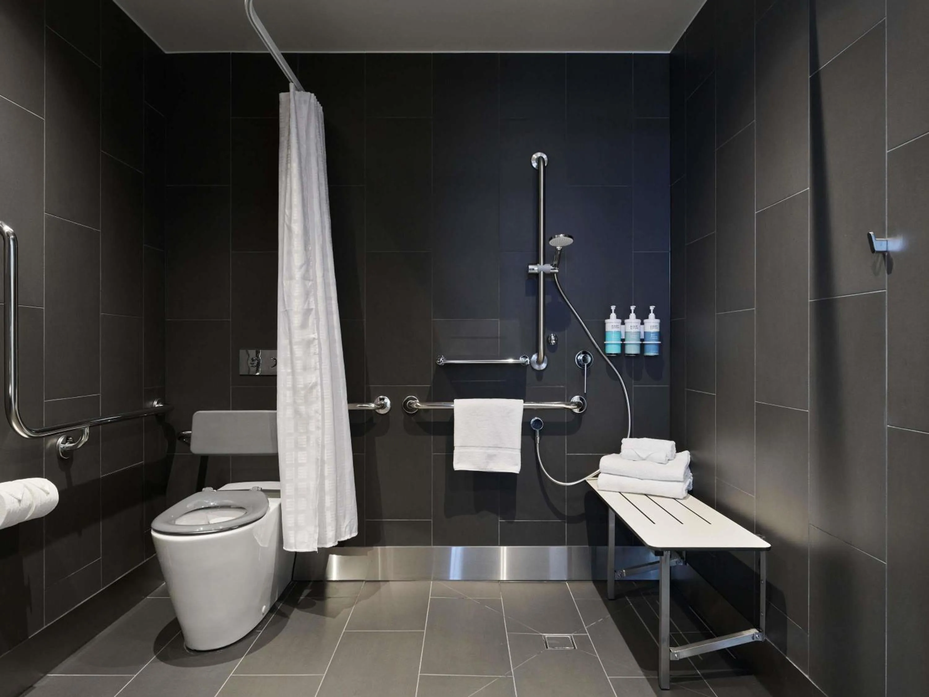 Bedroom in Novotel Melbourne Airport