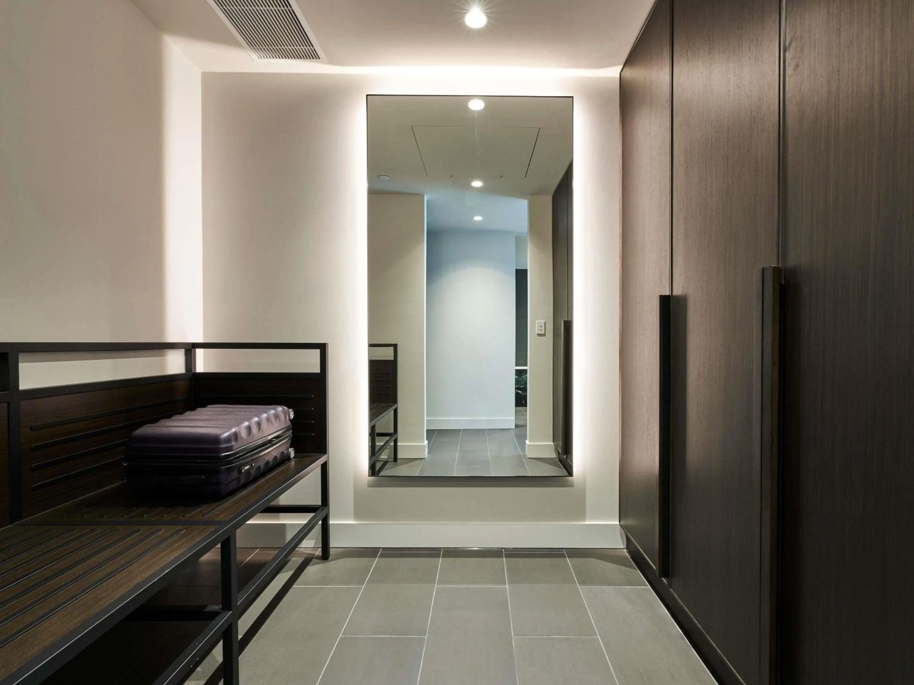 Bedroom, Bed in Novotel Melbourne Airport