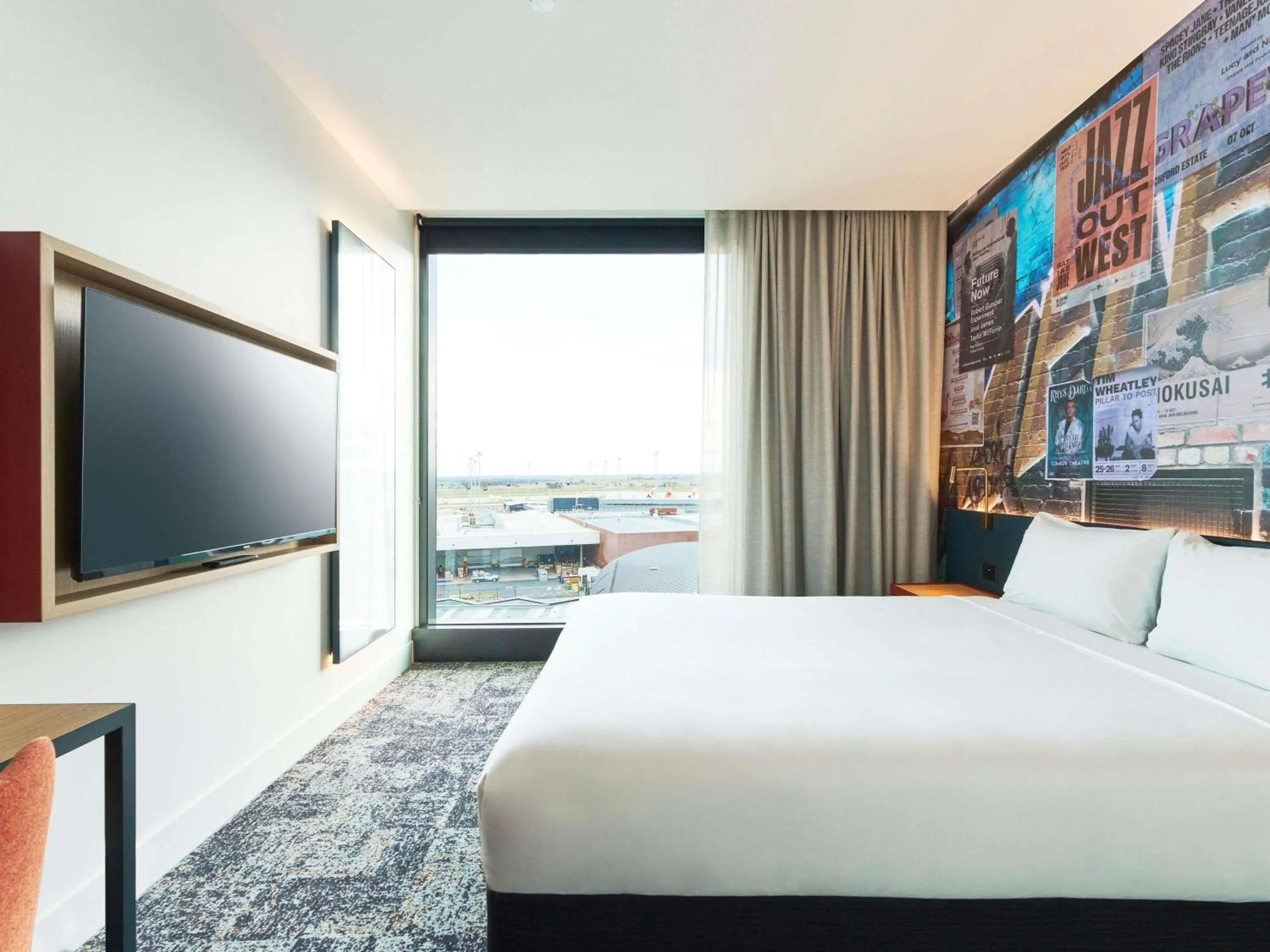 Bedroom, Bed in ibis Styles Melbourne Airport