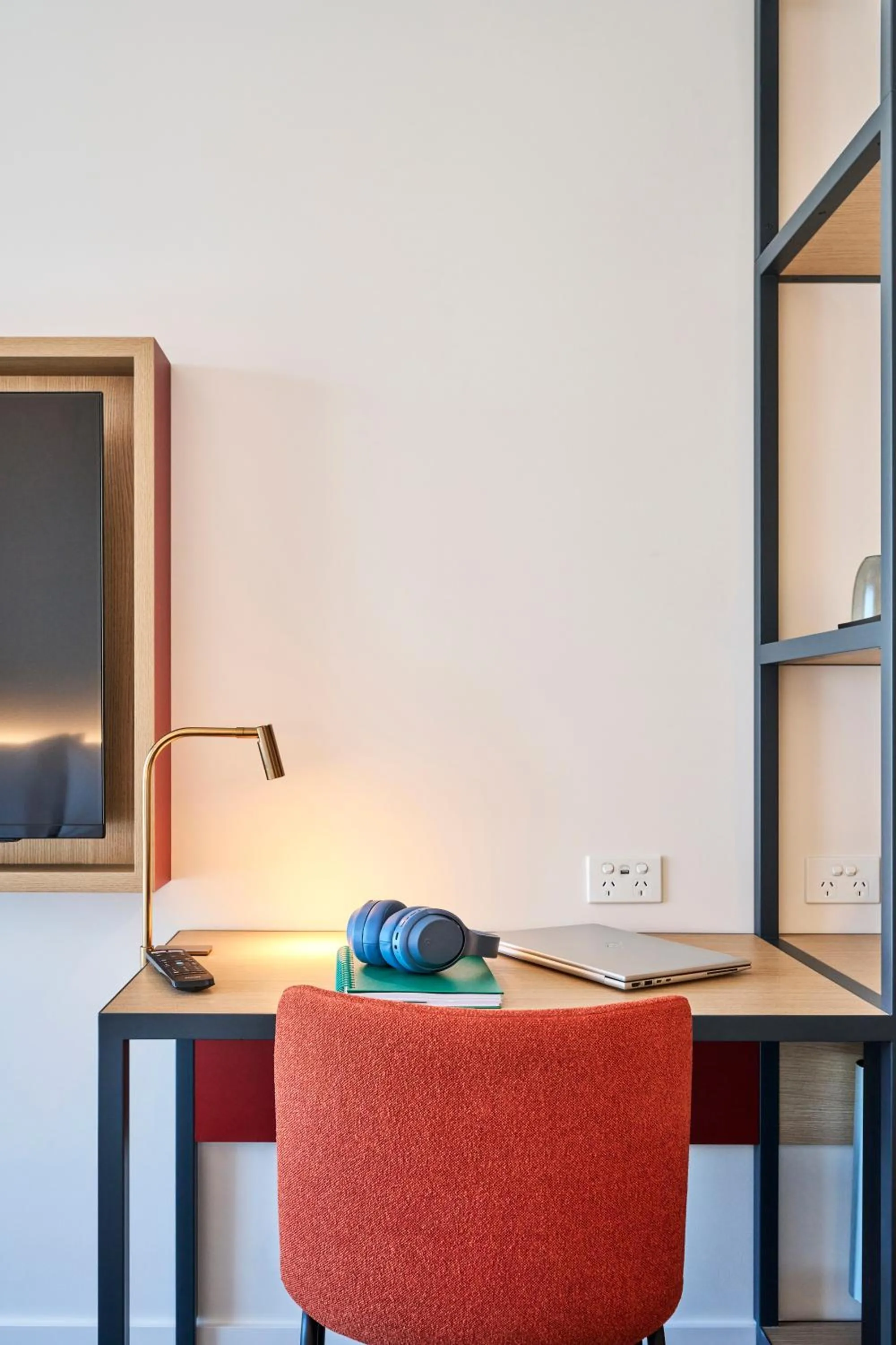 Bedroom in ibis Styles Melbourne Airport