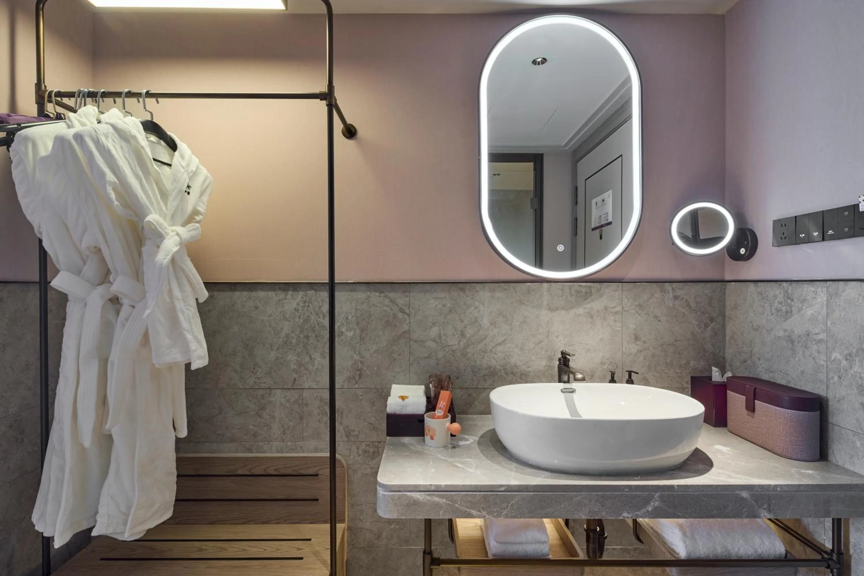 towels in Mercure Yiwu International Trade City