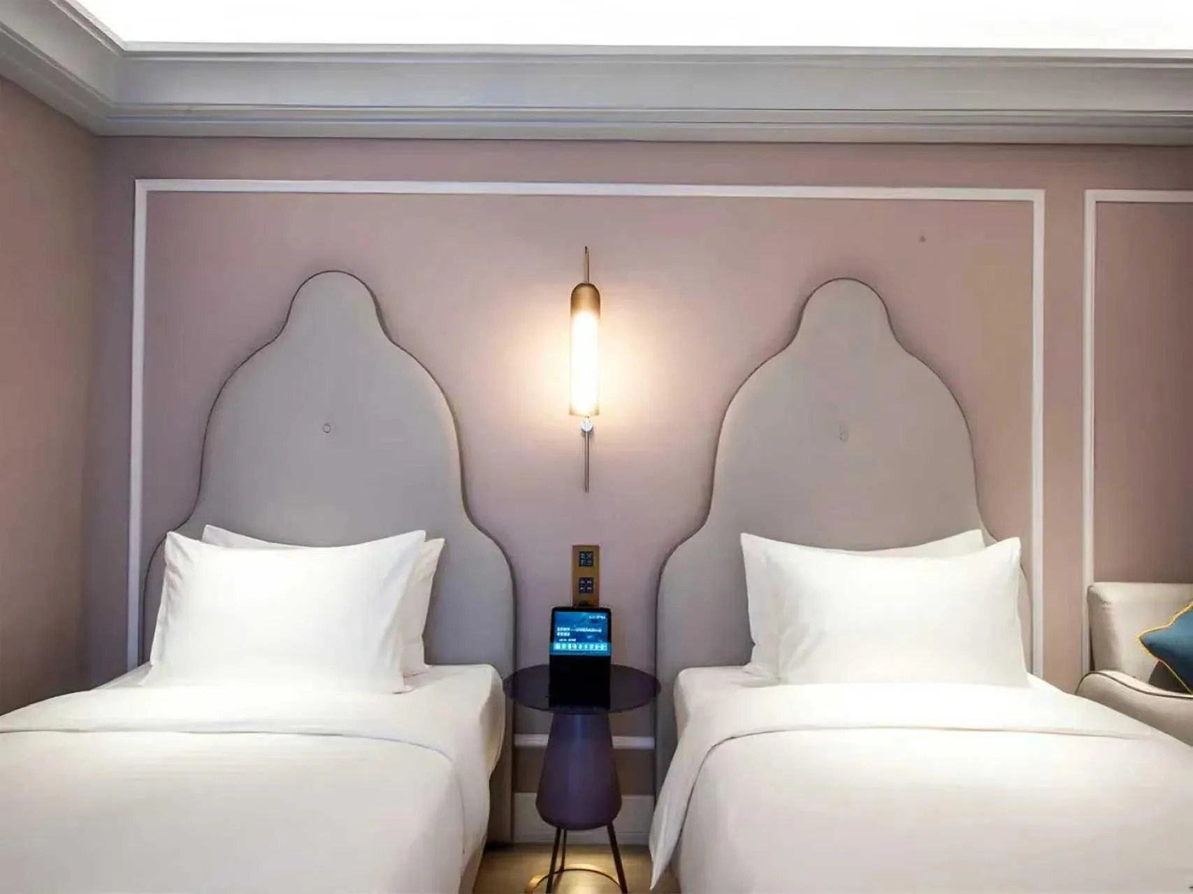 Bed in Mercure Hefei Huaihe Road