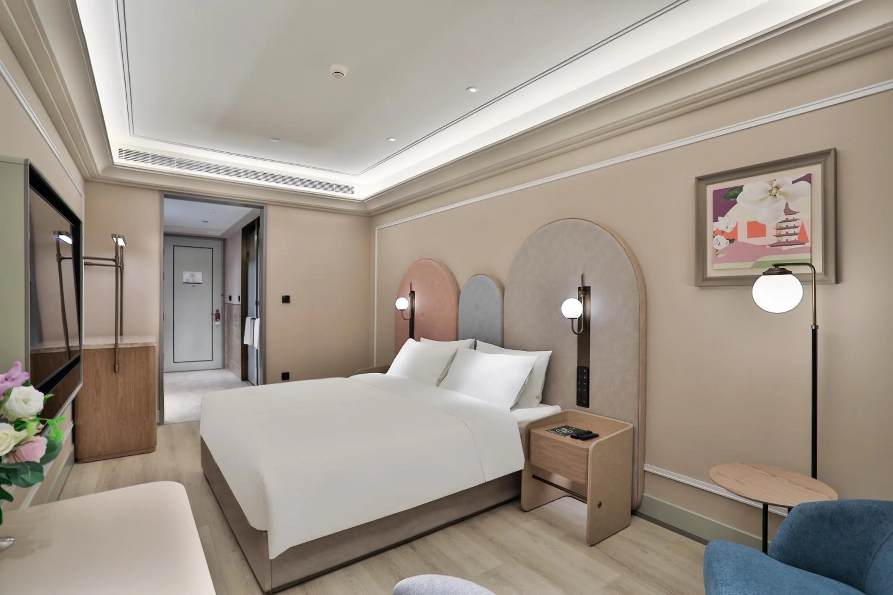 Photo of the whole room, Bed in Mercure Hangzhou Xixi Zijingang