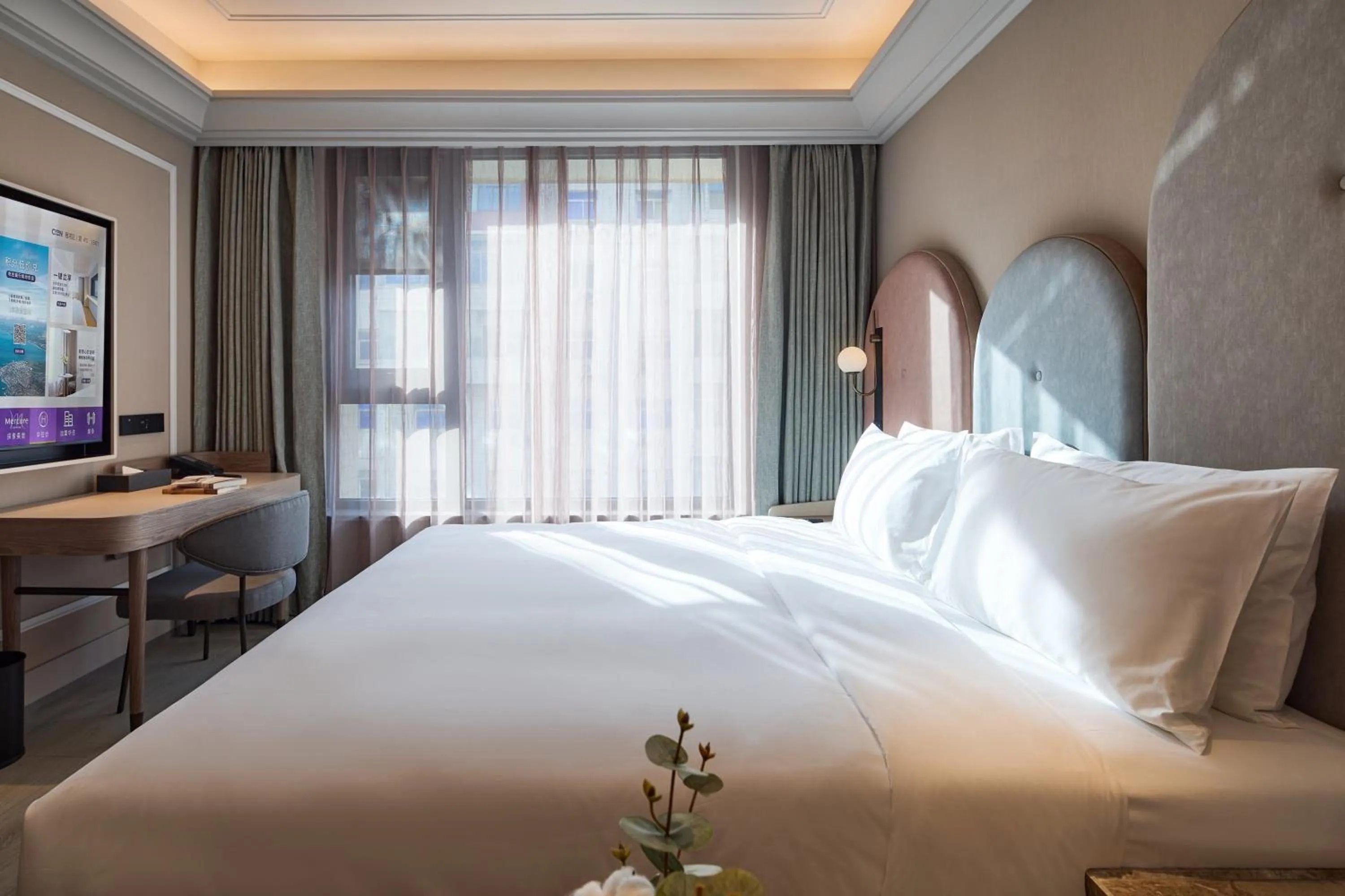 Bed in Mercure Xi'an History Museum