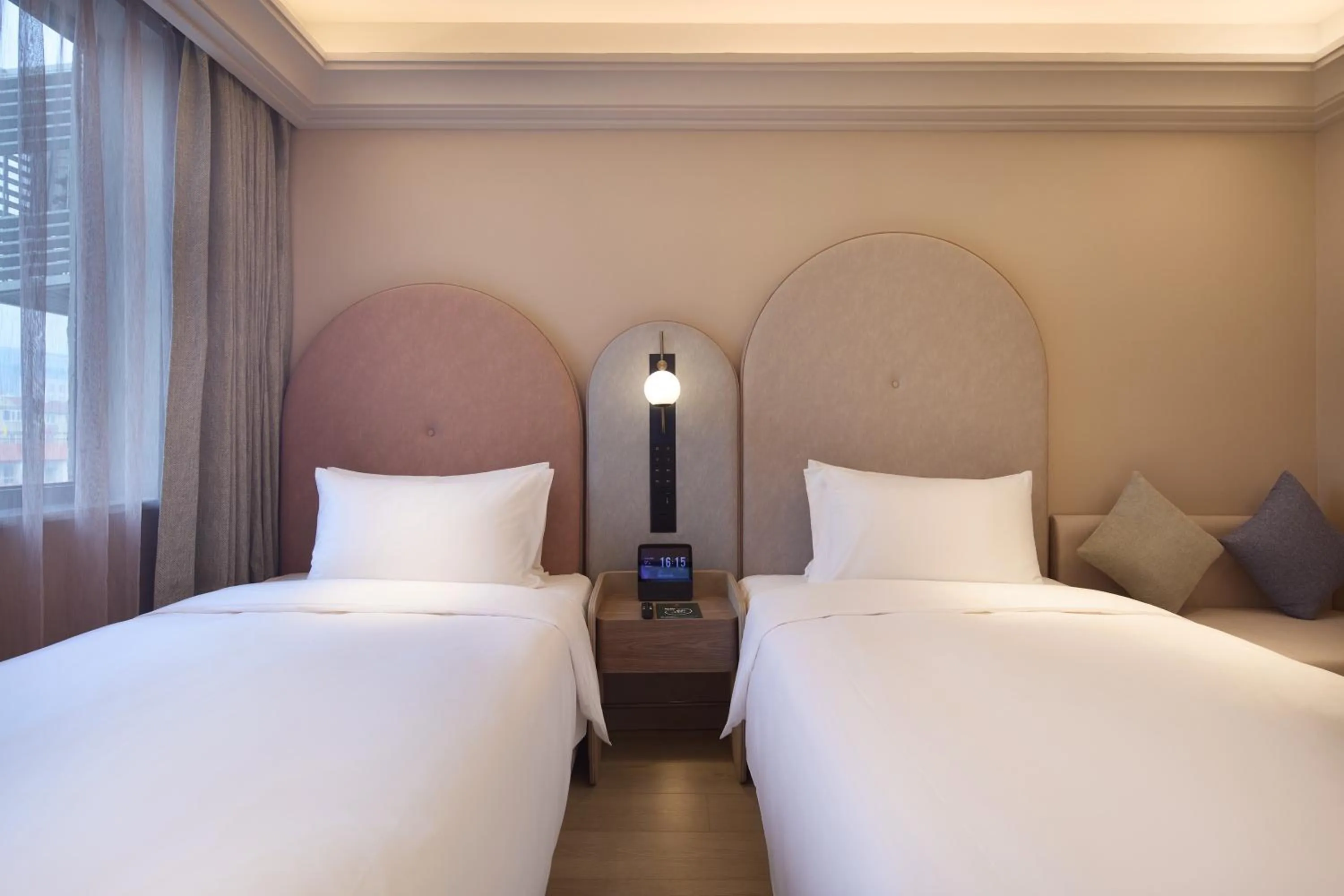 Bed in Mercure Xi'an History Museum