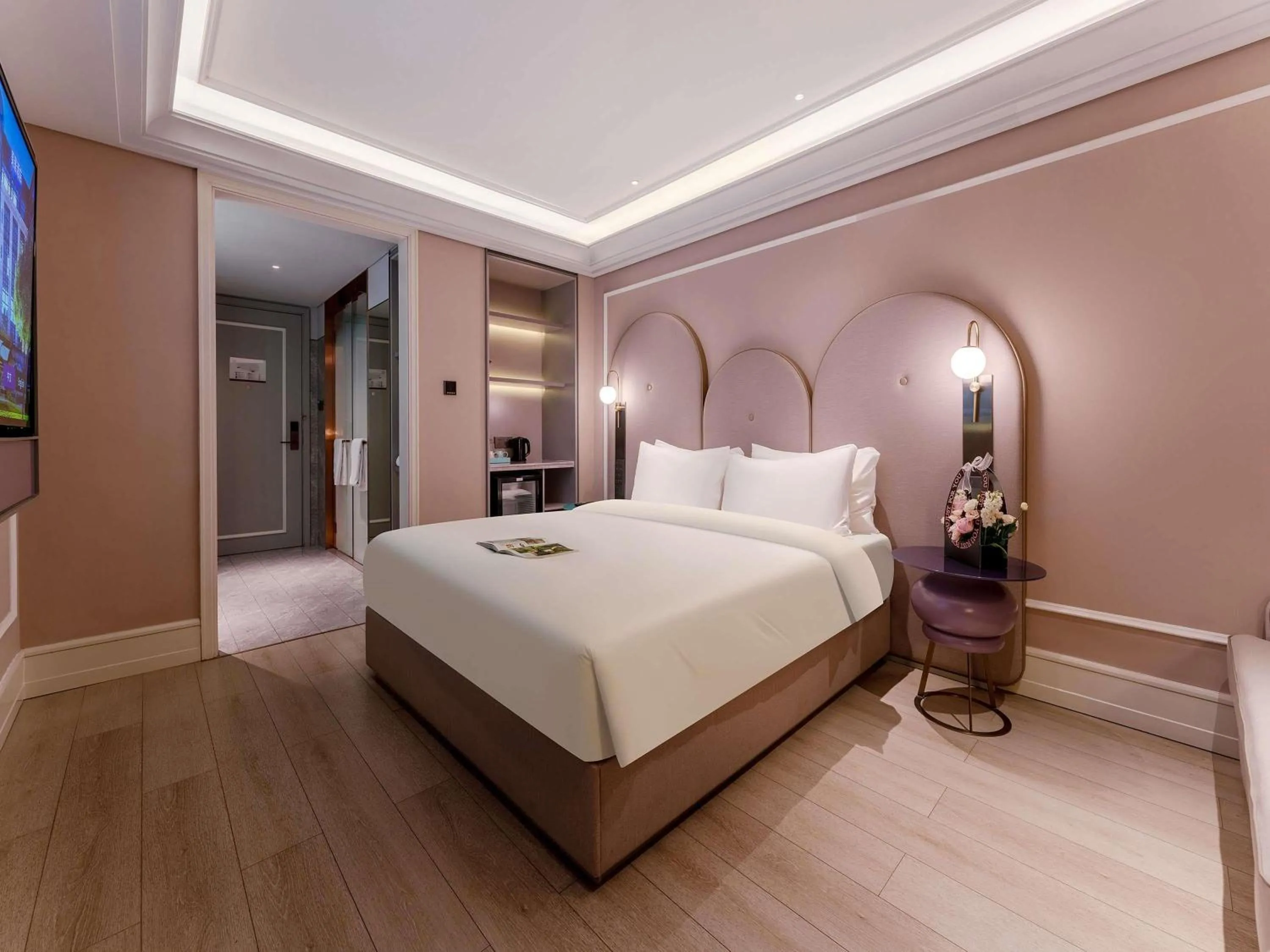 Bedroom, Bed in Mercure Shenzhen Nanshan