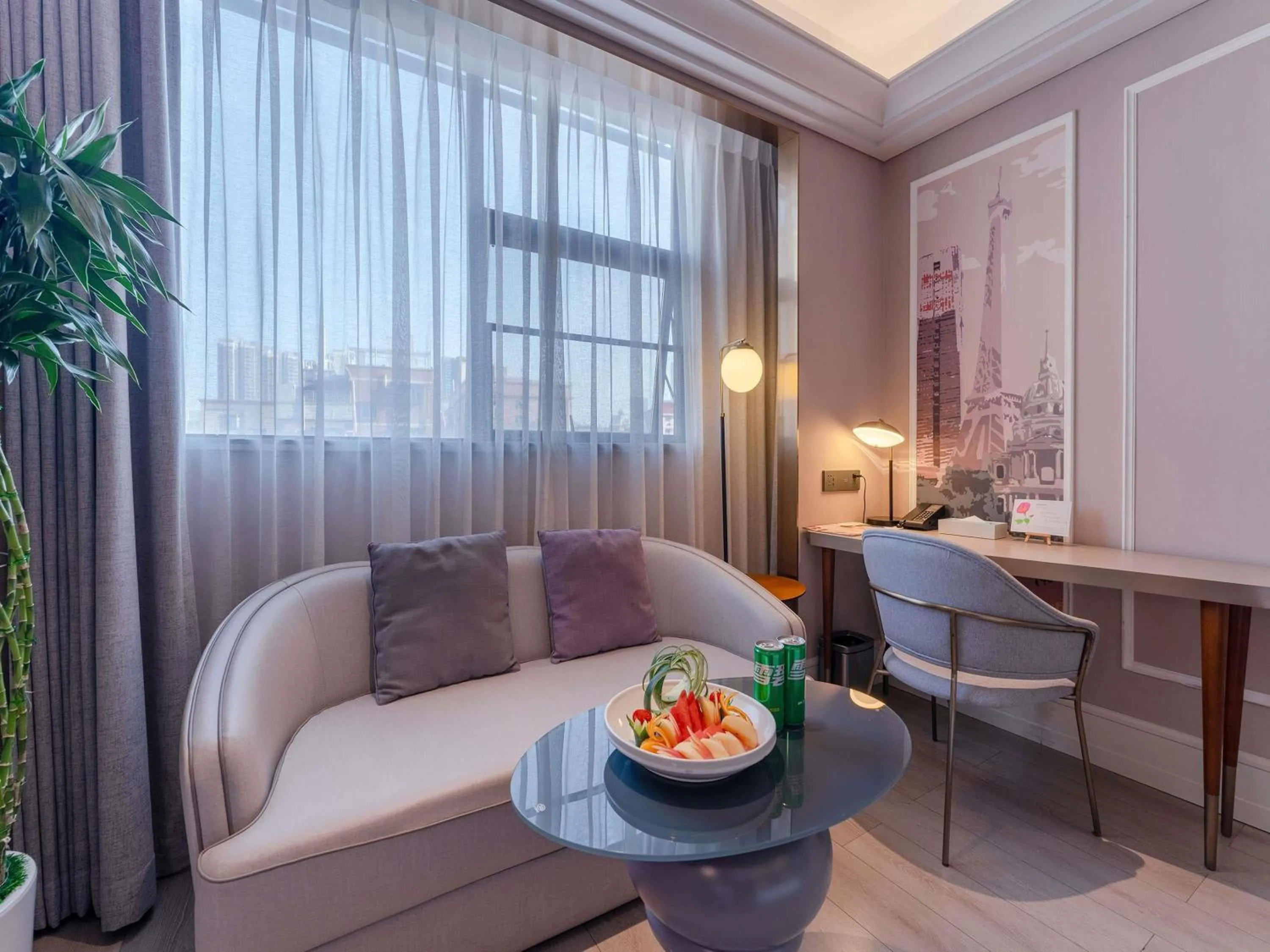 Bedroom in Mercure Shenzhen Nanshan