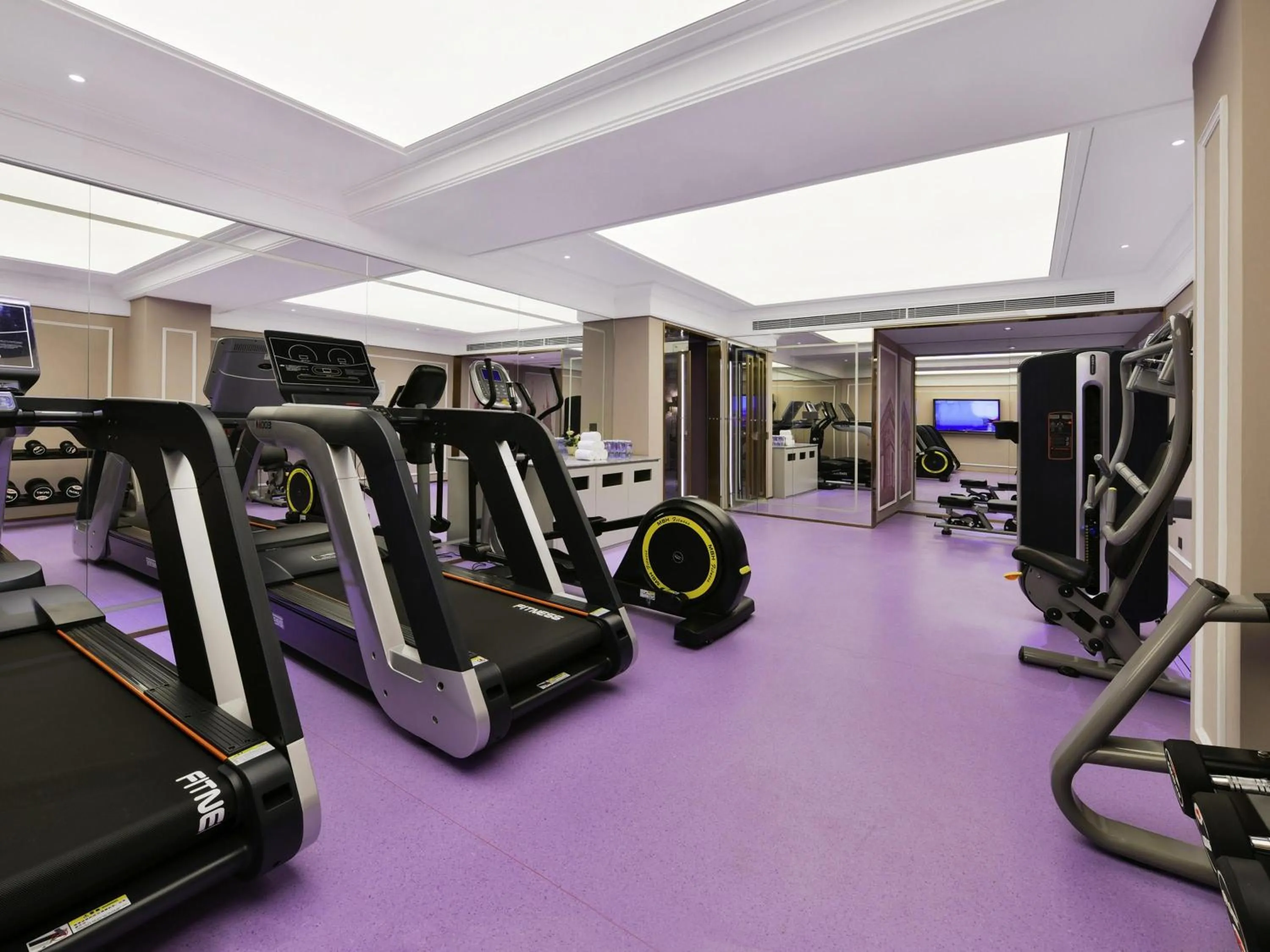 Fitness centre/facilities in Mercure Shenzhen Nanshan