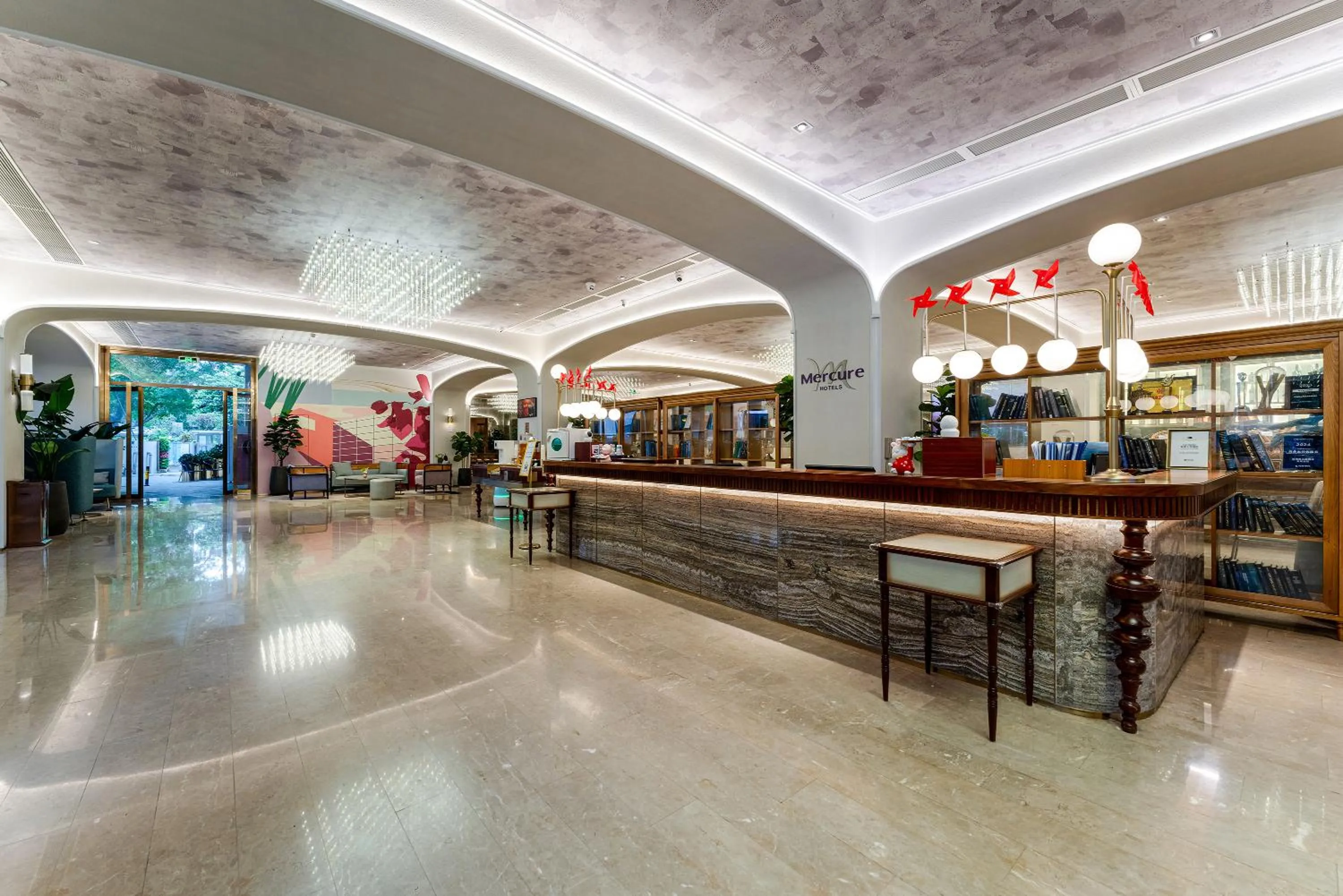 Lobby or reception in Mercure Shenzhen Nanshan