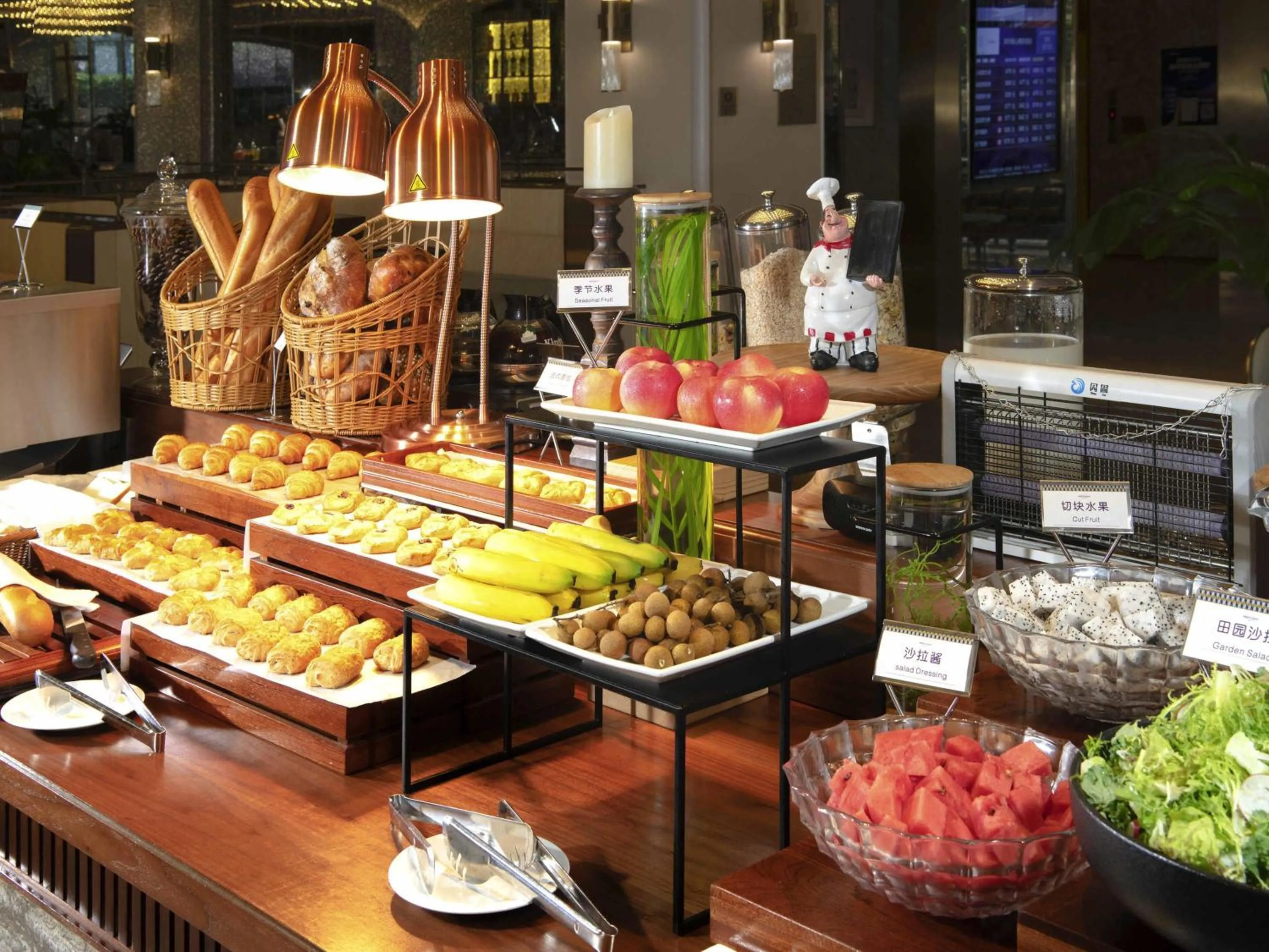 Restaurant/places to eat in Mercure Shenzhen Nanshan