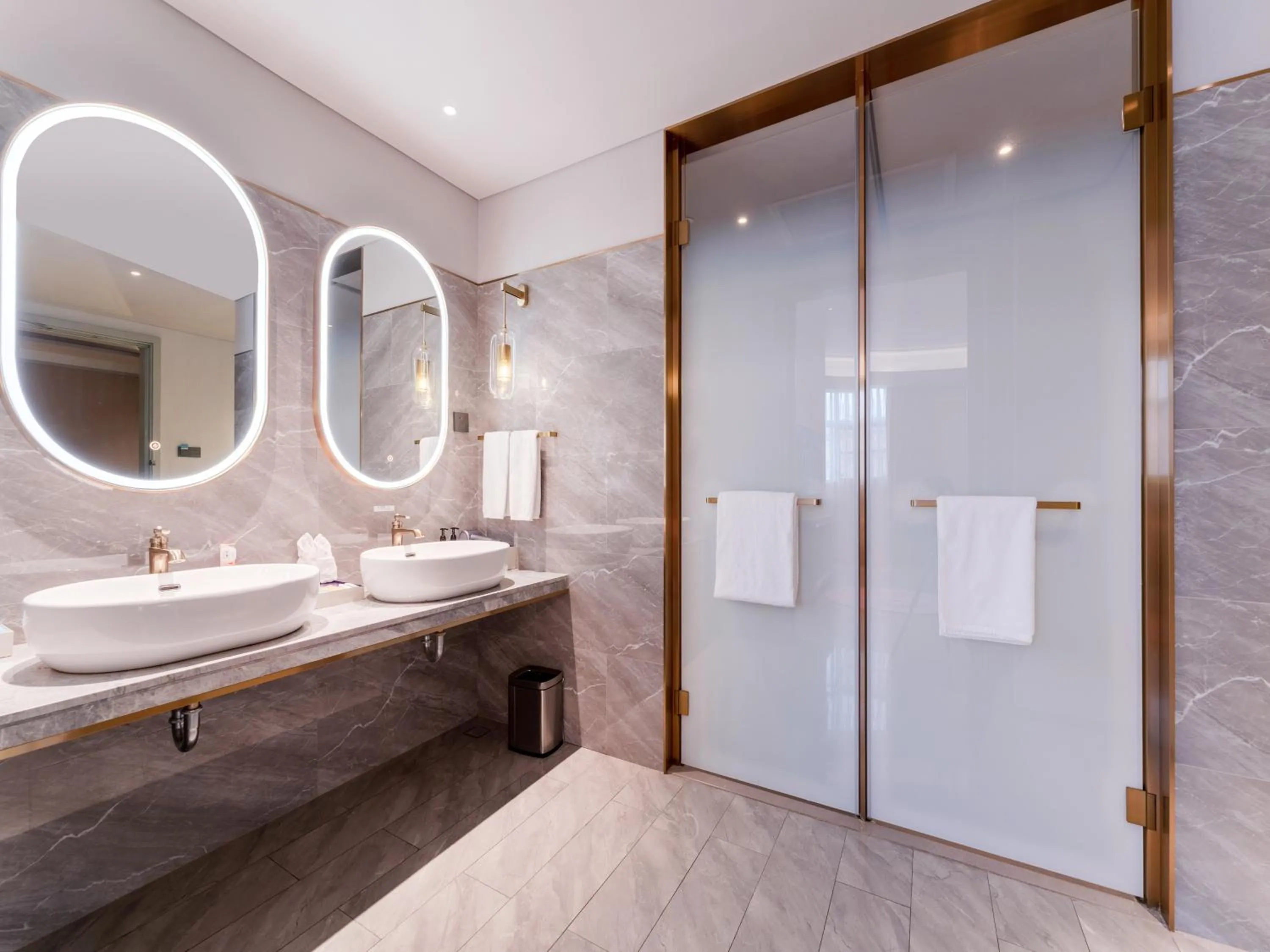 Shower in Mercure Shenzhen Nanshan