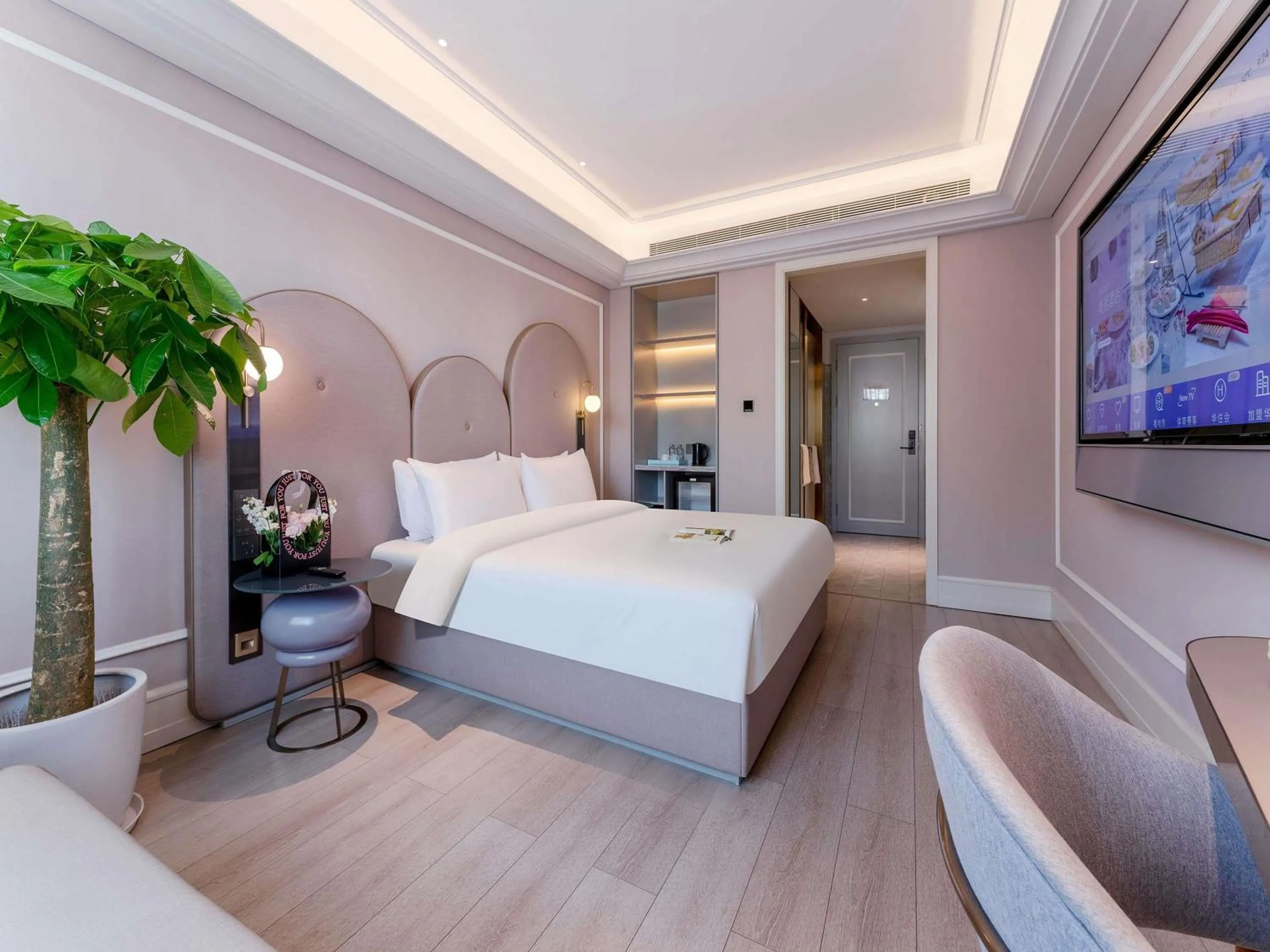 Bedroom, Bed in Mercure Shenzhen Nanshan