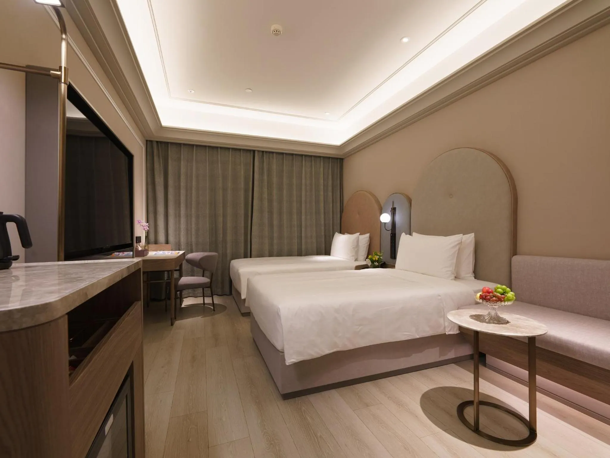 Bedroom, Bed in Mercure Xi'an Stadium Hotel